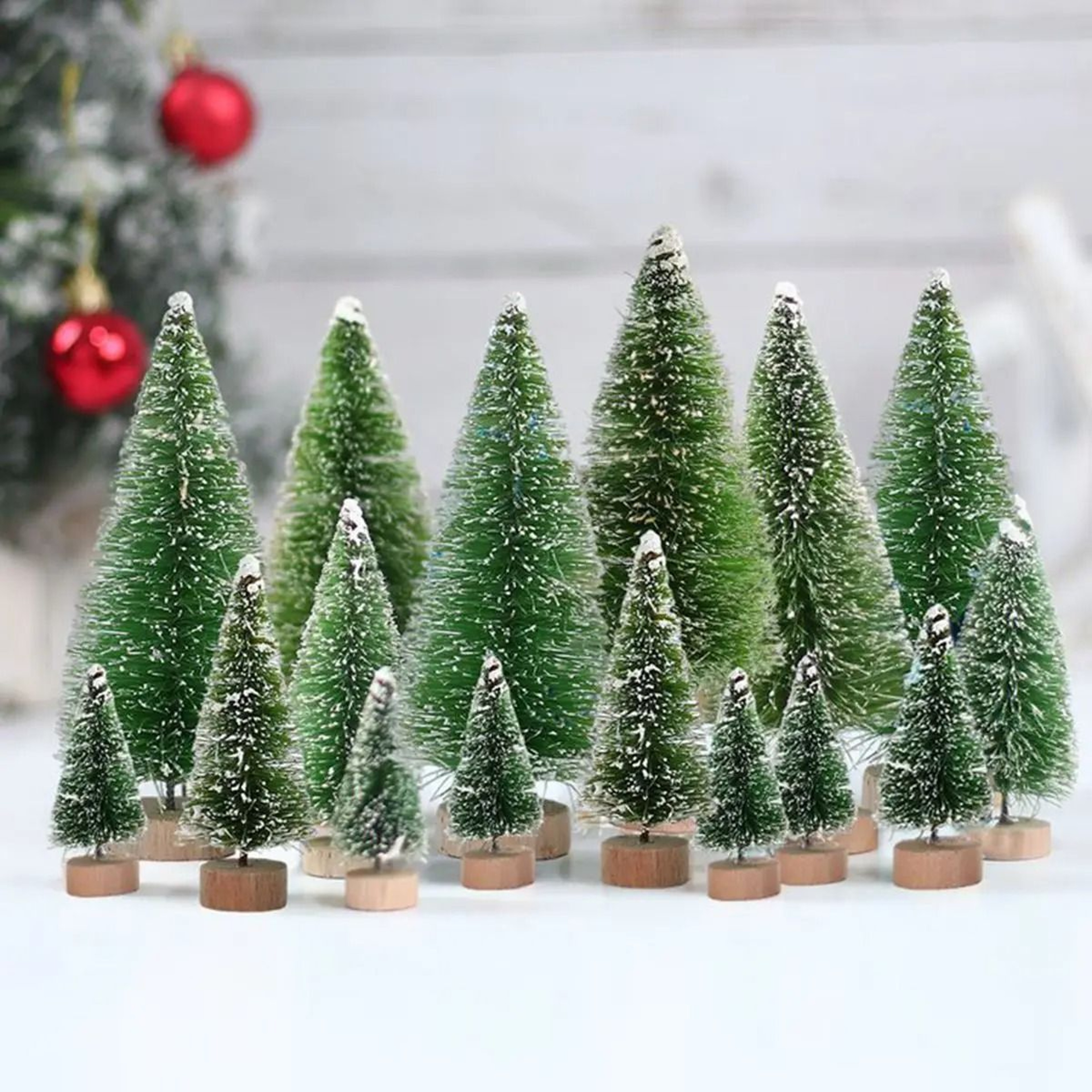 Mini Sisal Bottle Brush Christmas Tree Tabletop Ornament 0