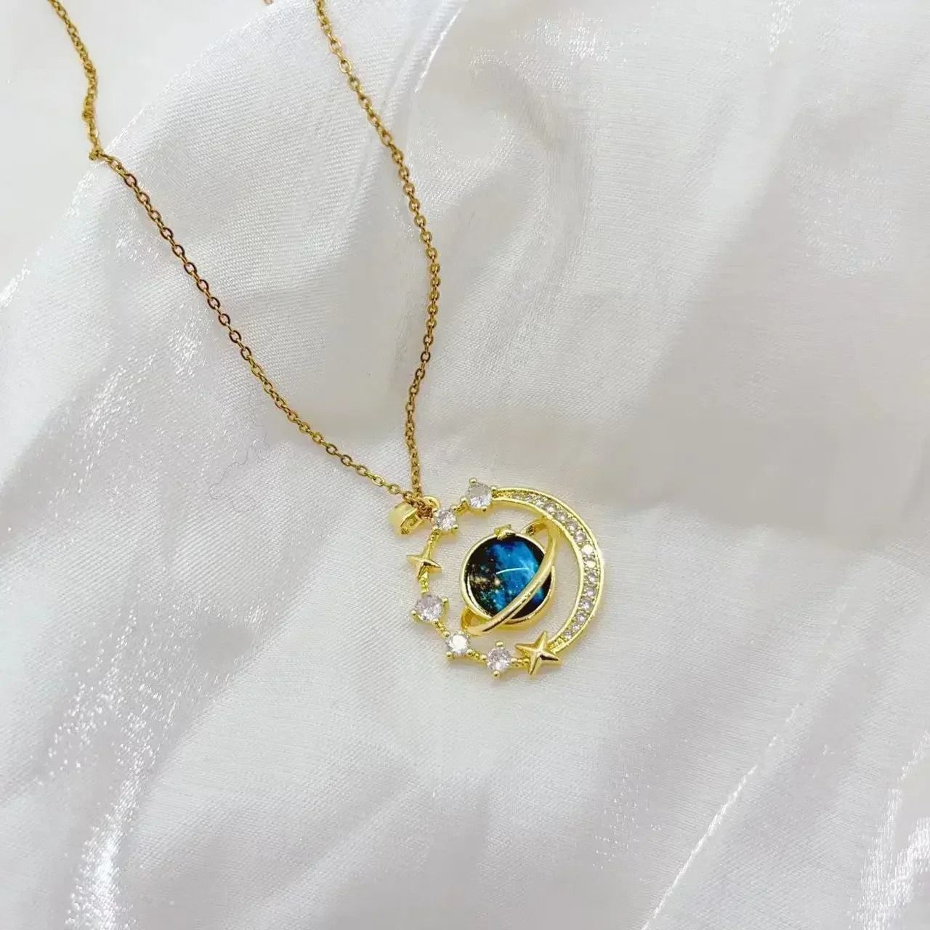Luxury Designer Star Saturn Pendant Necklace For Women Stainless Steel Chain 2