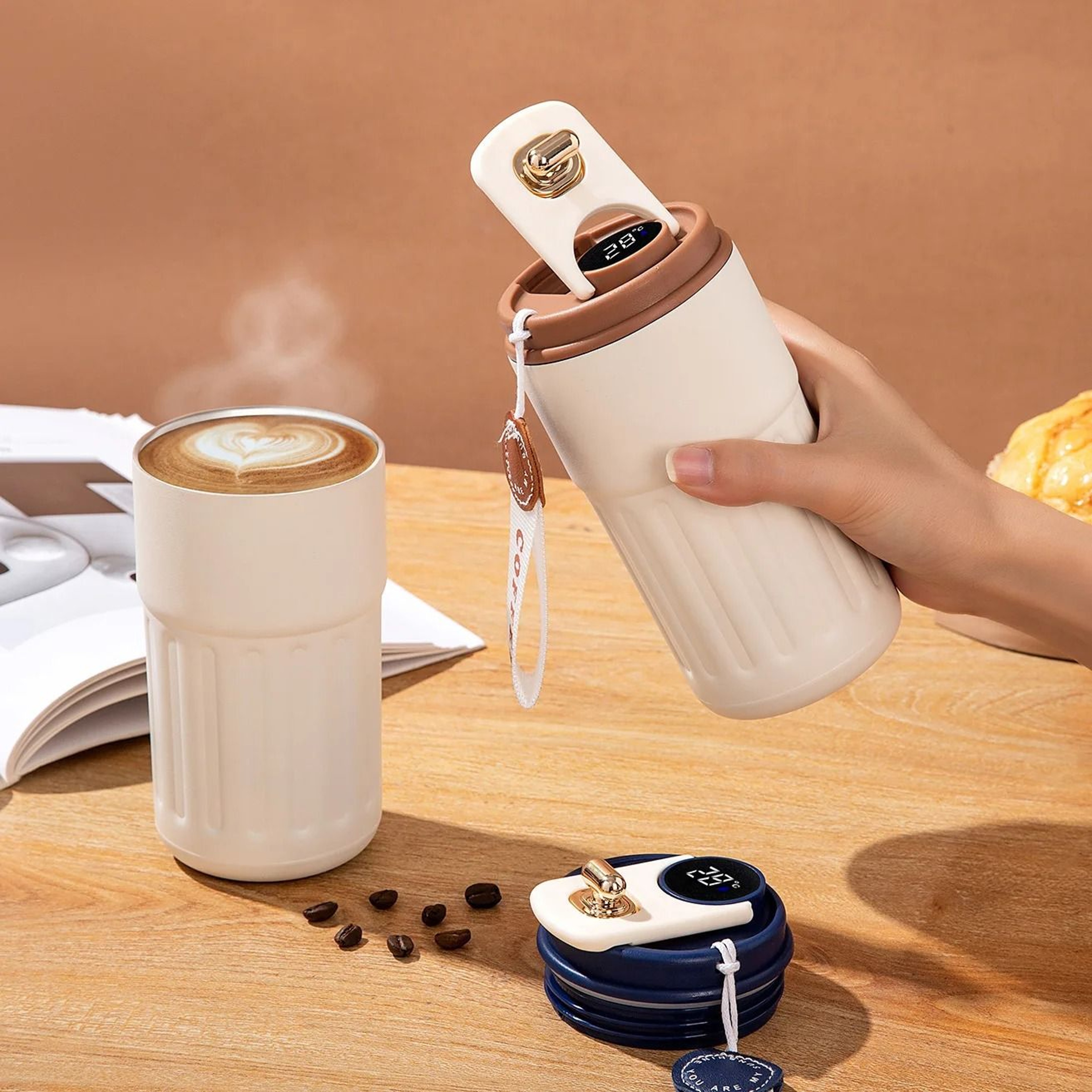 Stainless Steel Thermo Bottle With LED Temperature Display 1