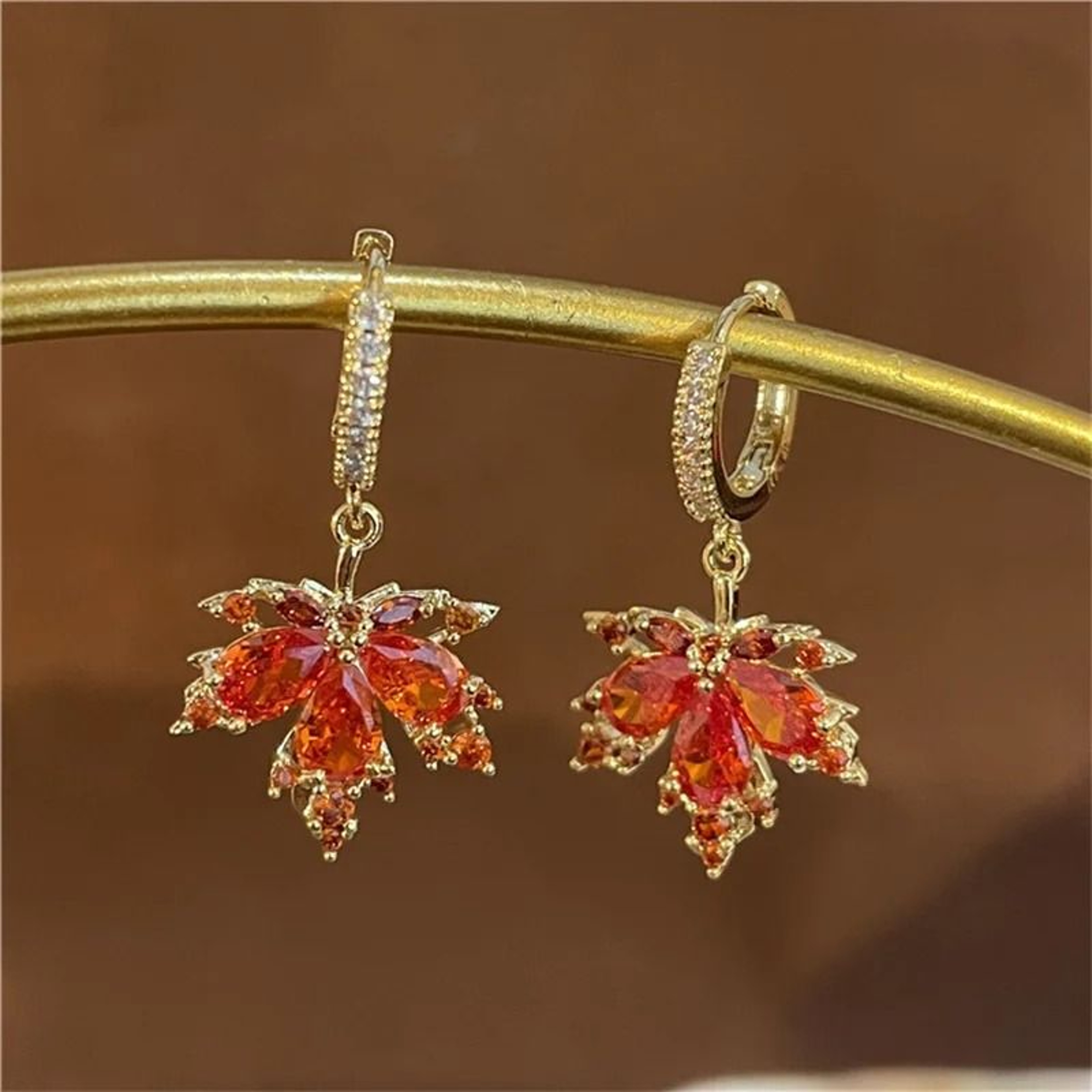 Elegant Crystal Leaf Drop Earrings 1