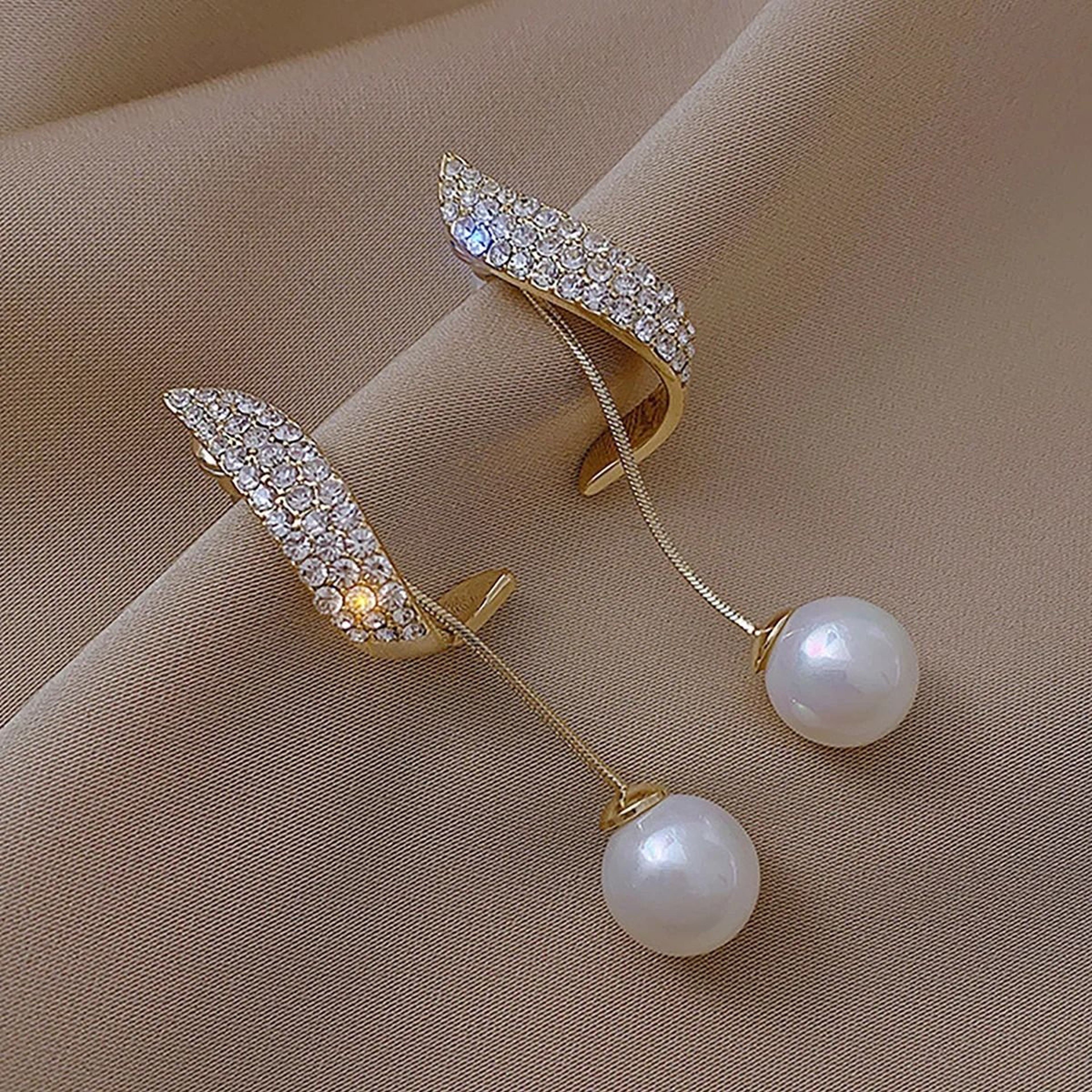 Elegant Pearl Crystal Tassel Earrings 0