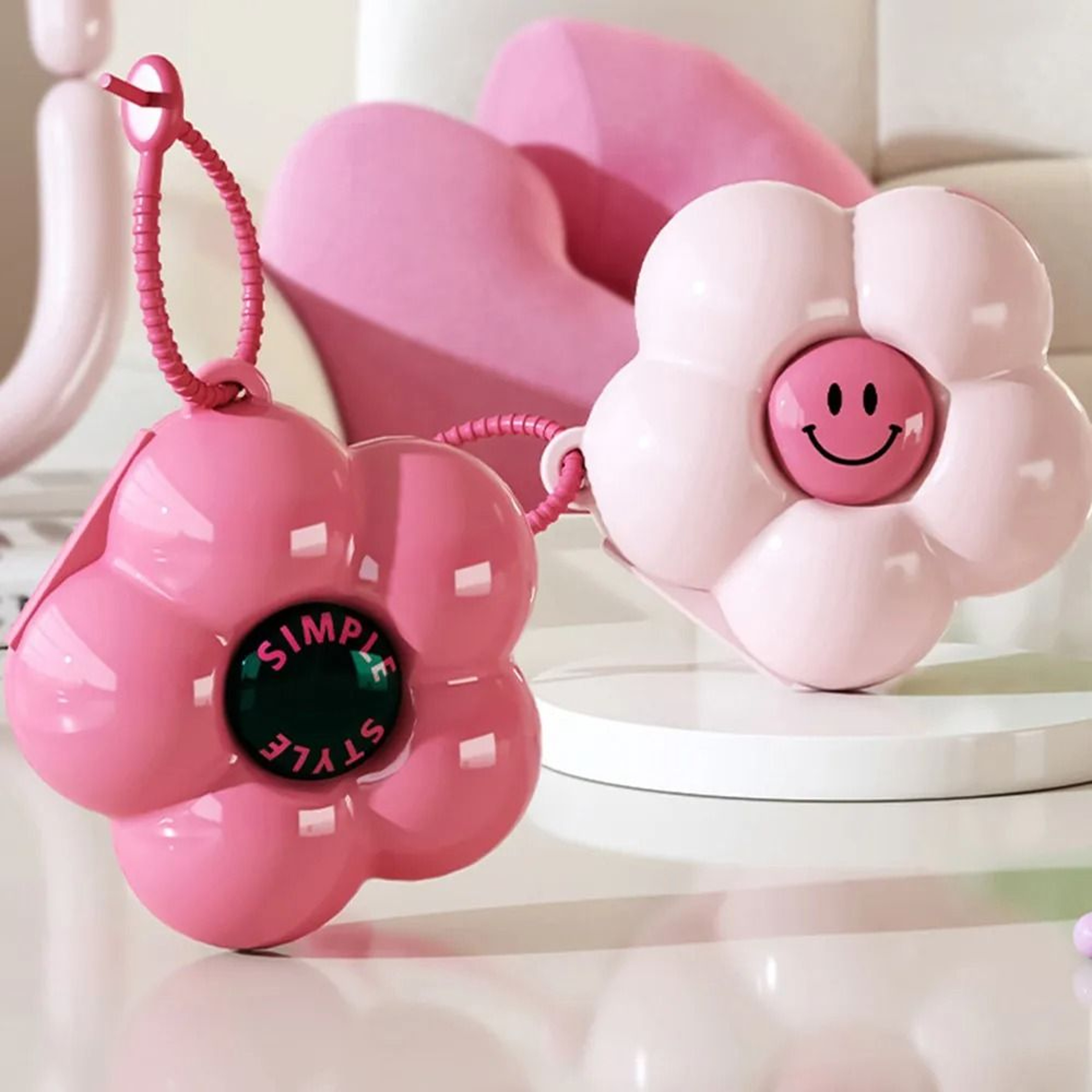 Flower Shaped Portable Storage Box 2