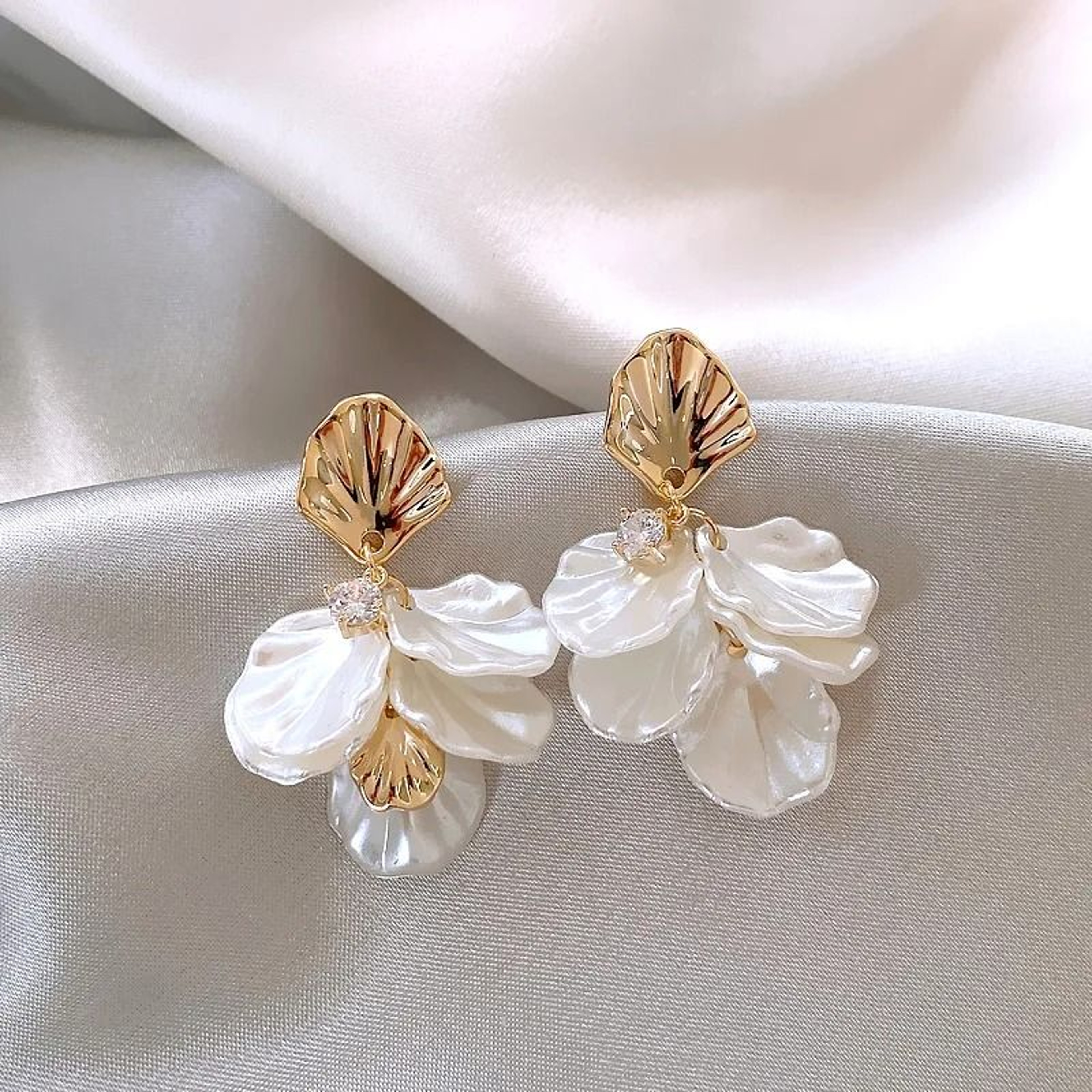 Chic Shell Drop Tassel Earrings 8