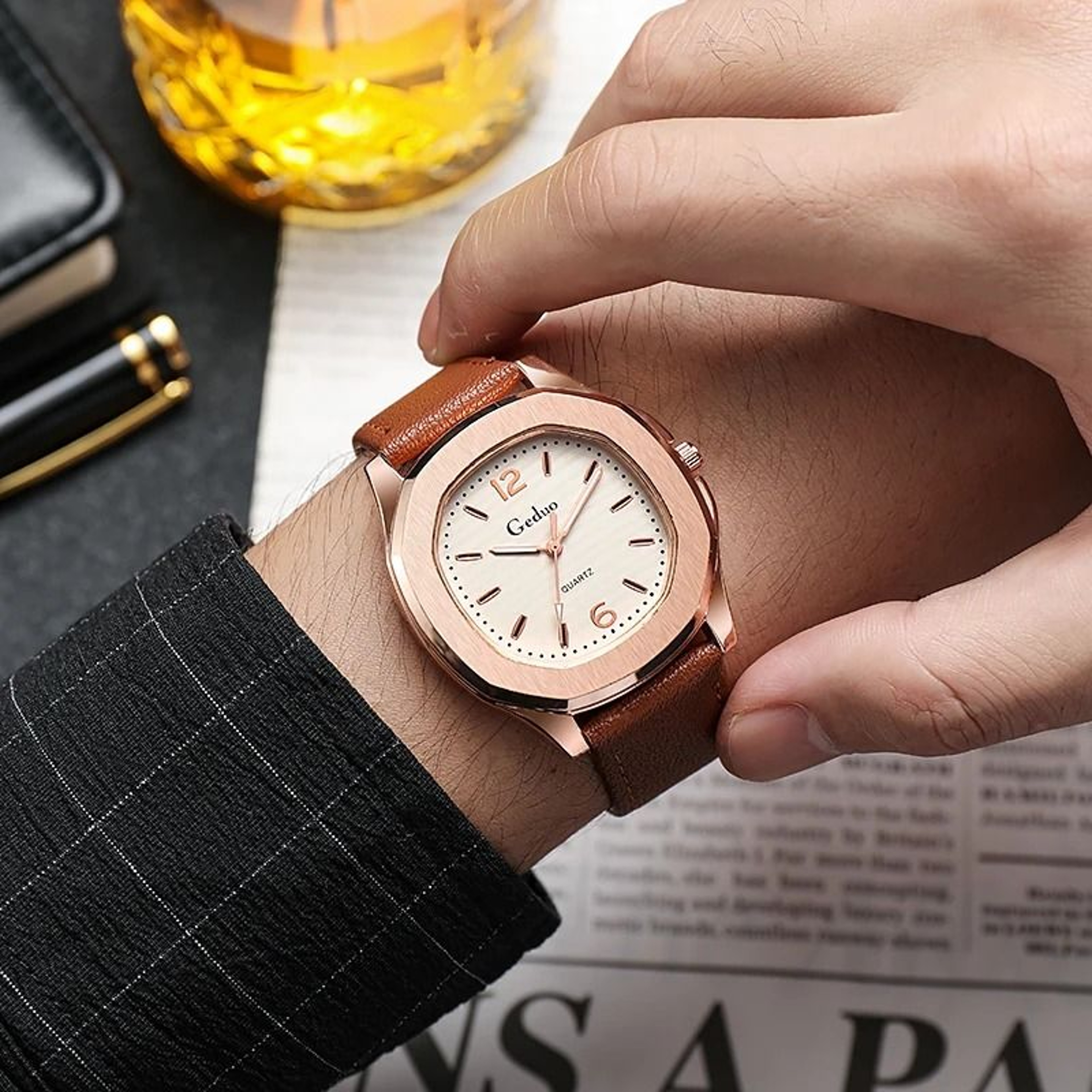 Classic Mens Sport Style Wristwatch 6