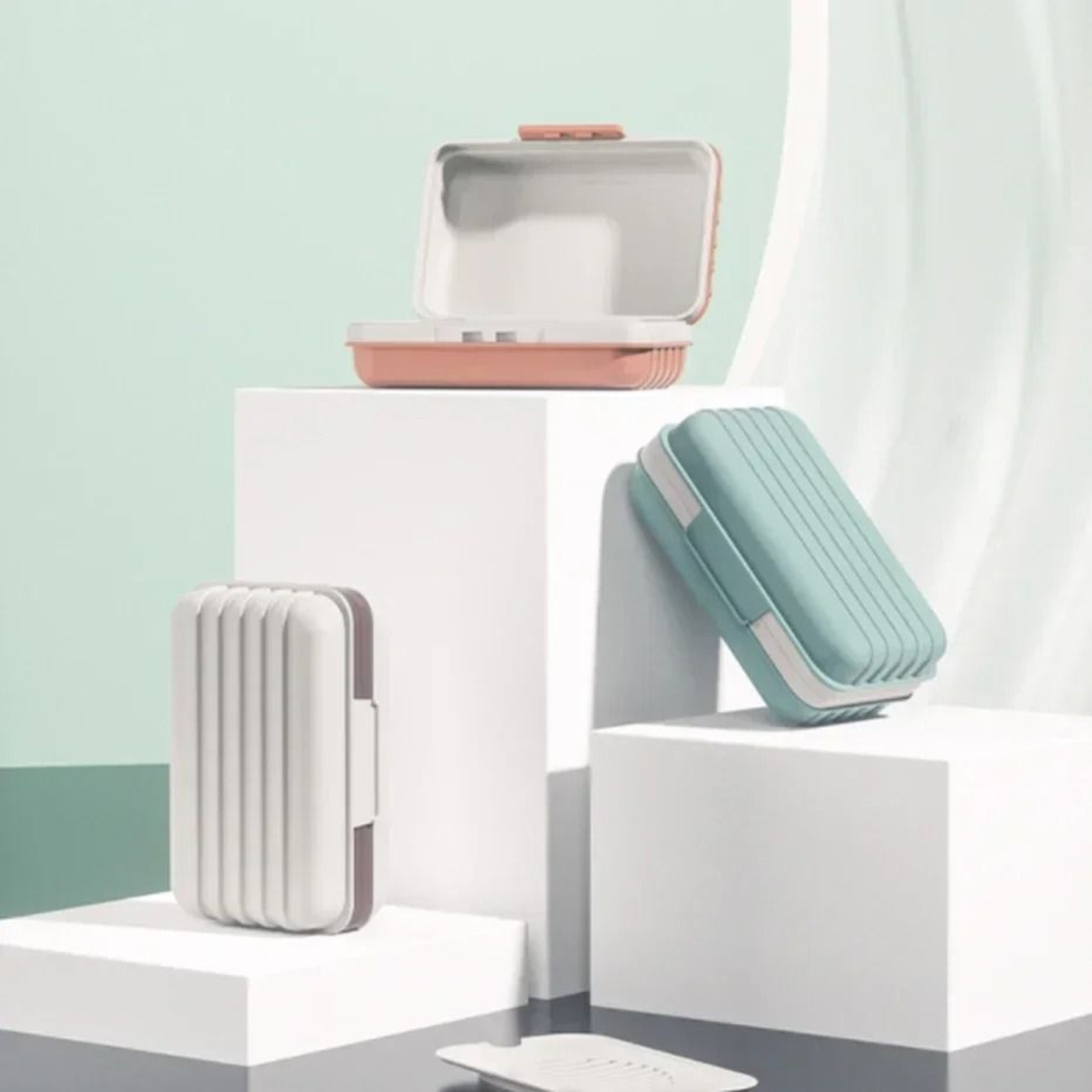 Bathroom Soap Dish Box With Lid Travel Essentials And Home Dry Storage 0