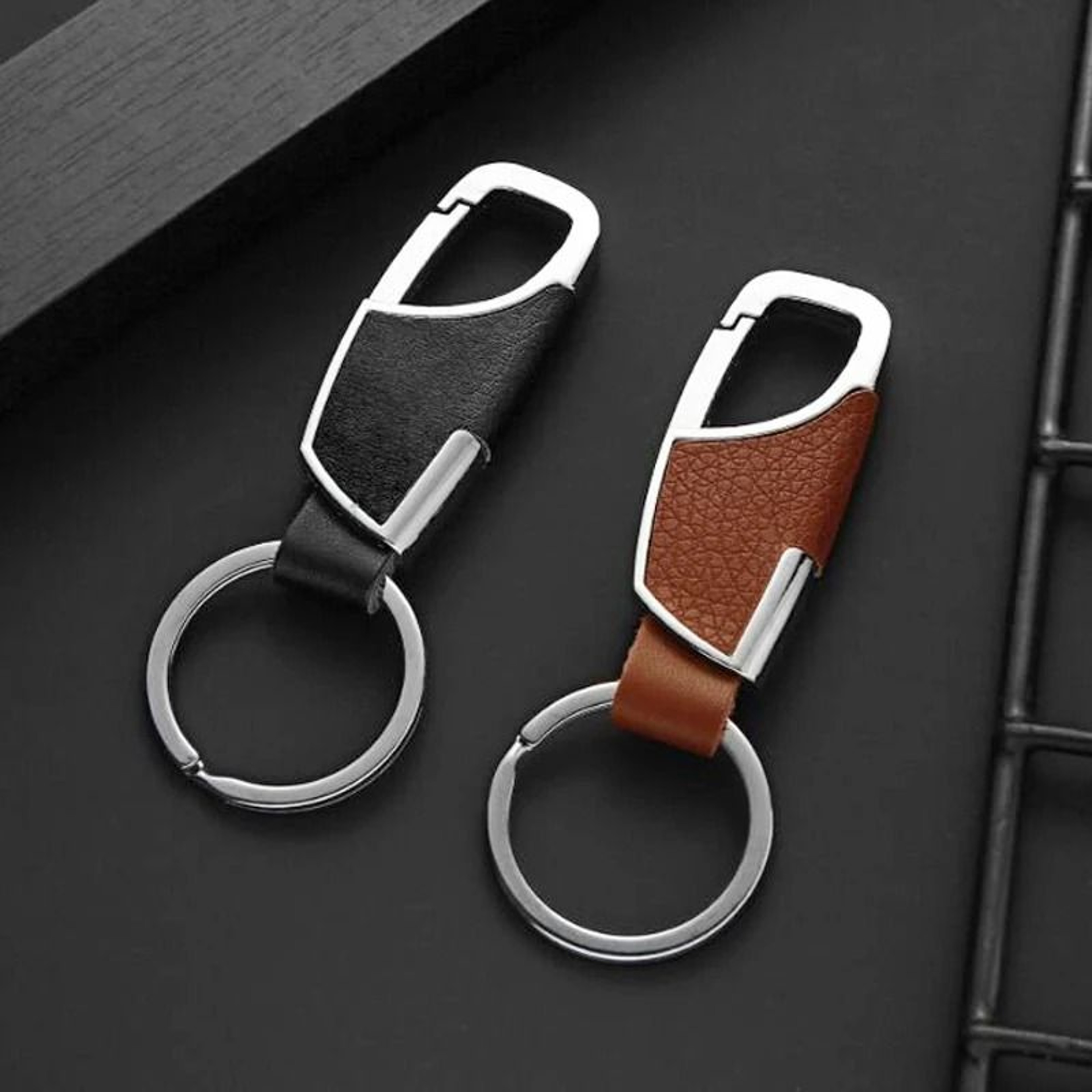 Leather Key Ring With Metal Clip For Everyday Carry 0