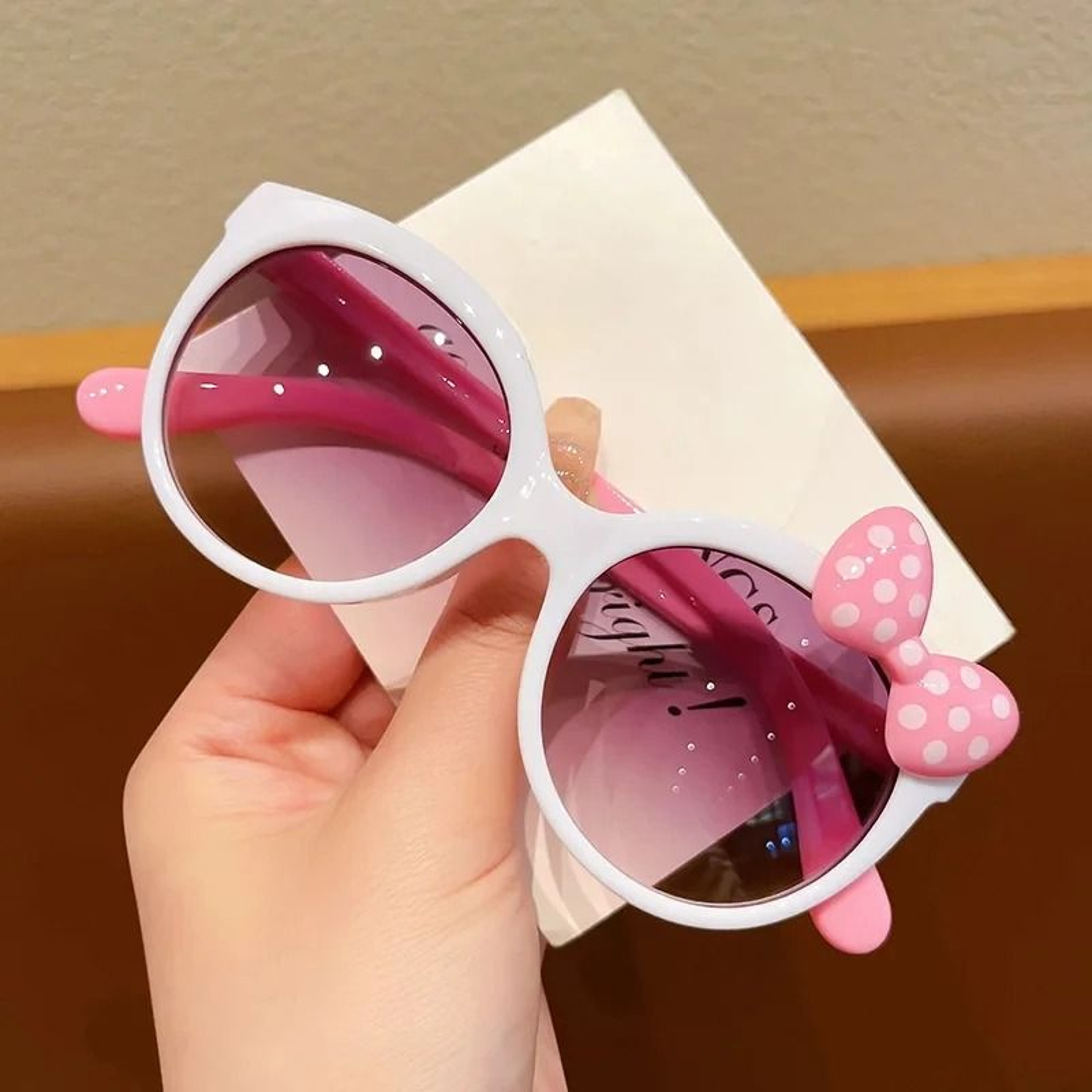 Oversized Bow Decor Kids Sunglasses Fun Party Travel Sun Glasses For Teens And Children 0