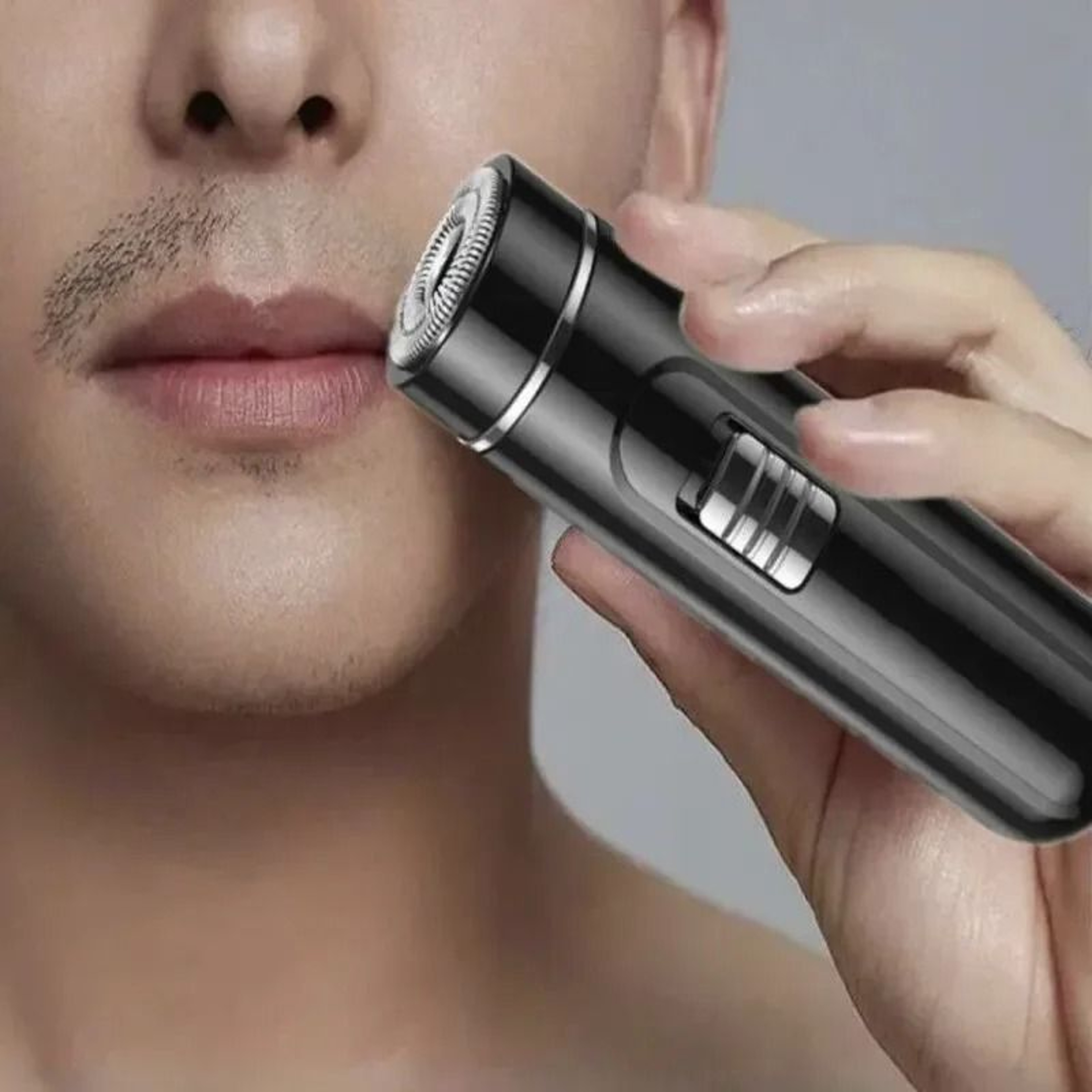 Compact USB Rechargeable Electric Razor For Men 0