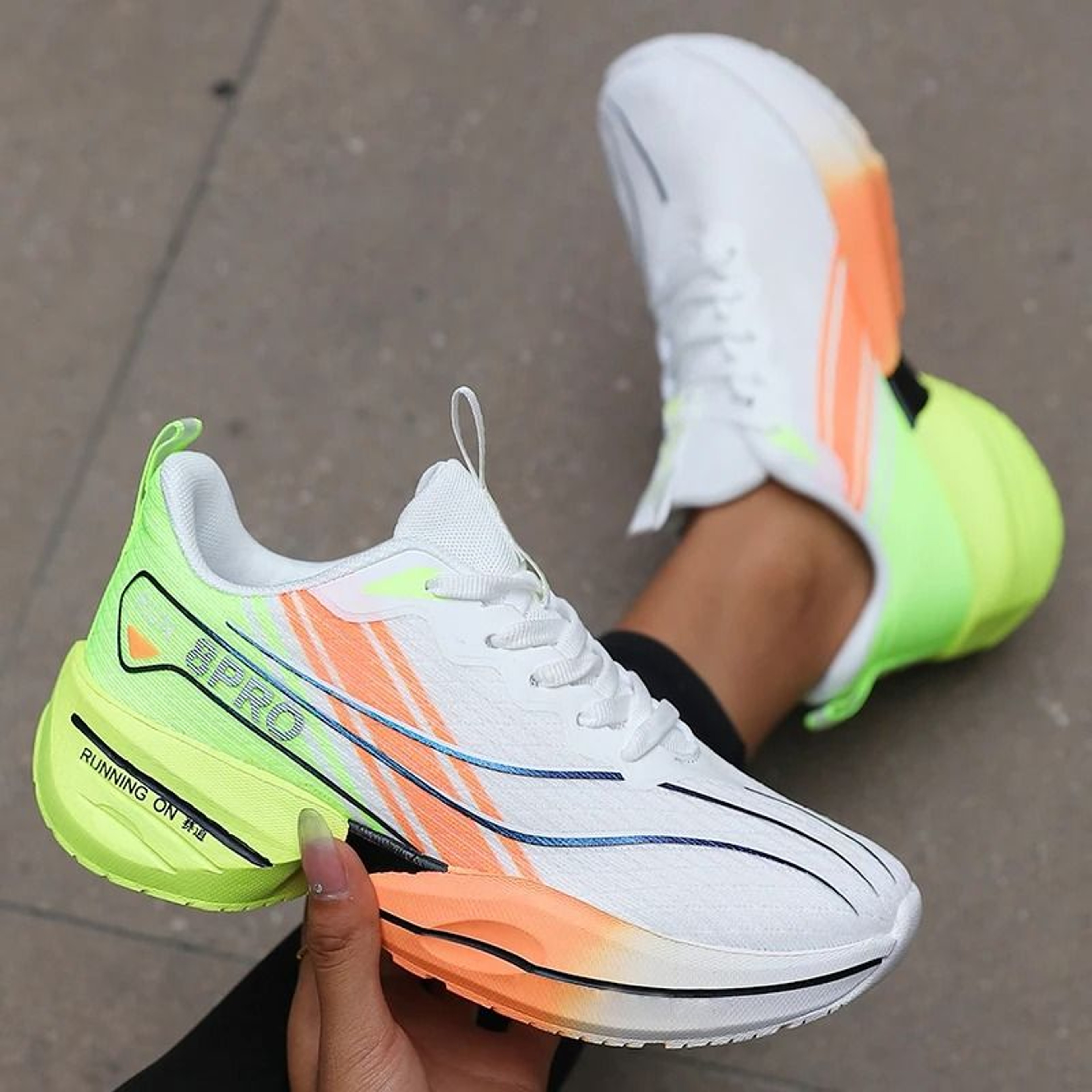 Lightweight Carbon Plate Running Sneakers 5
