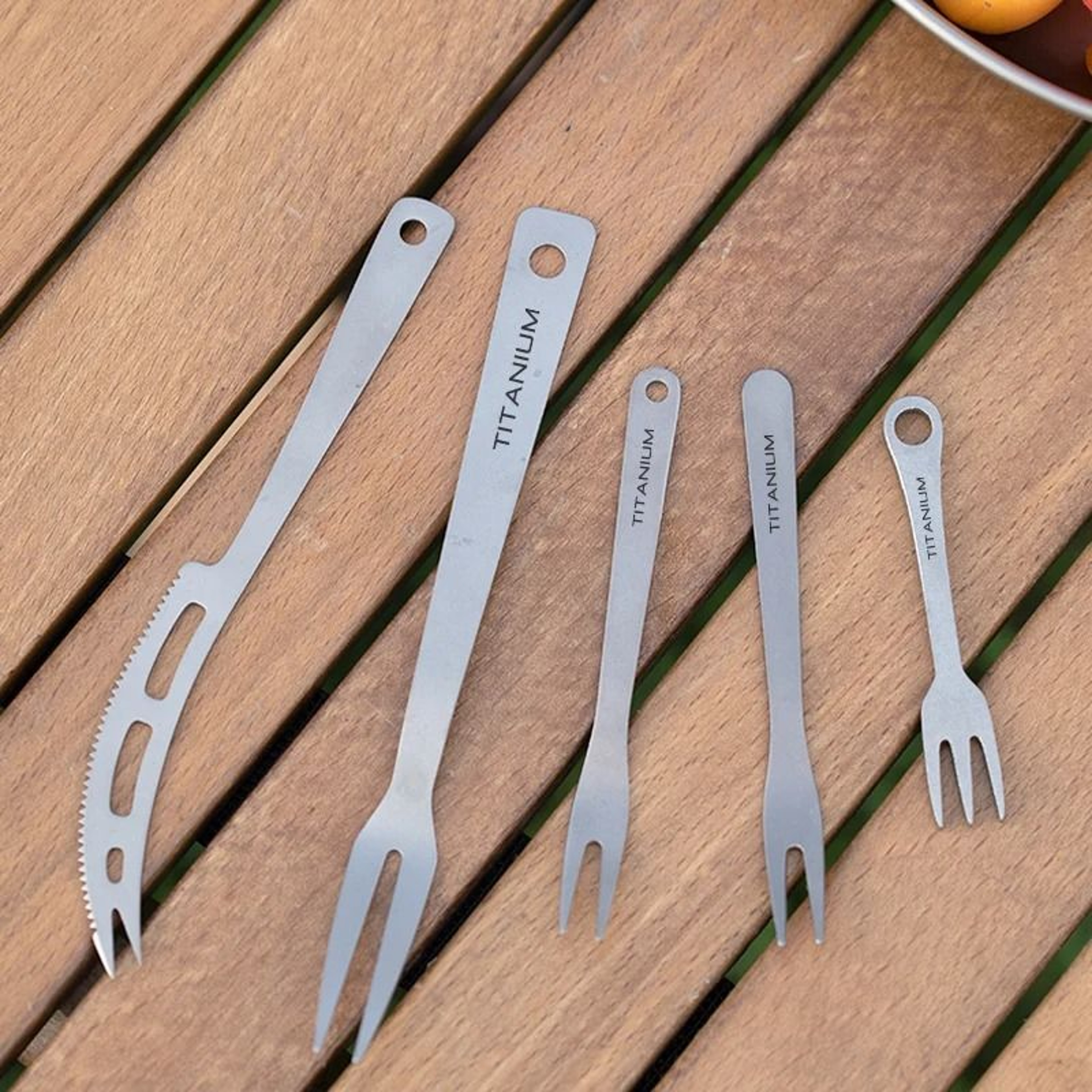 Titanium Outdoor Dessert And Fruit Fork 1