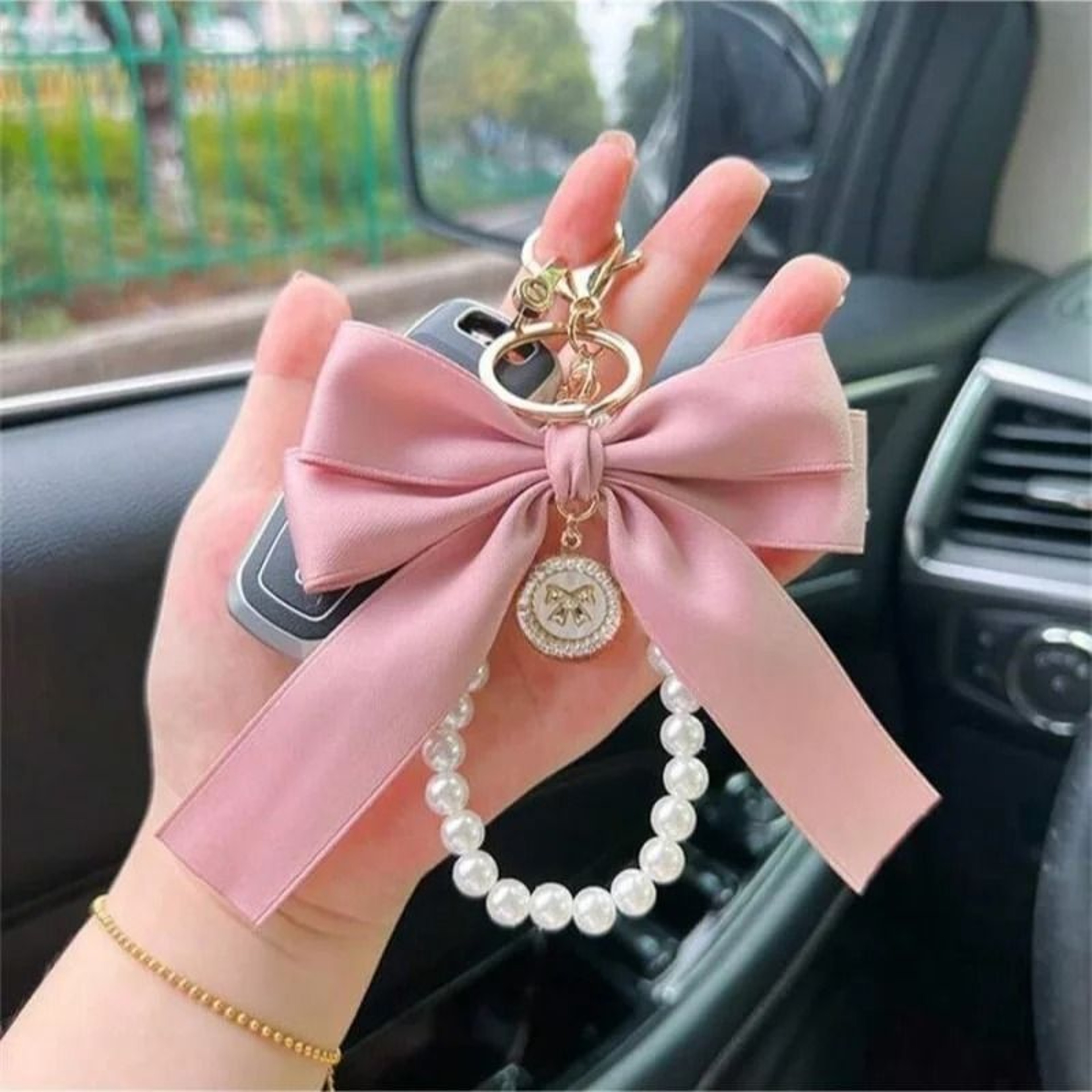 Elegant Large Bow Keychain Ornament For Bags And Headphone Case Accessories 2