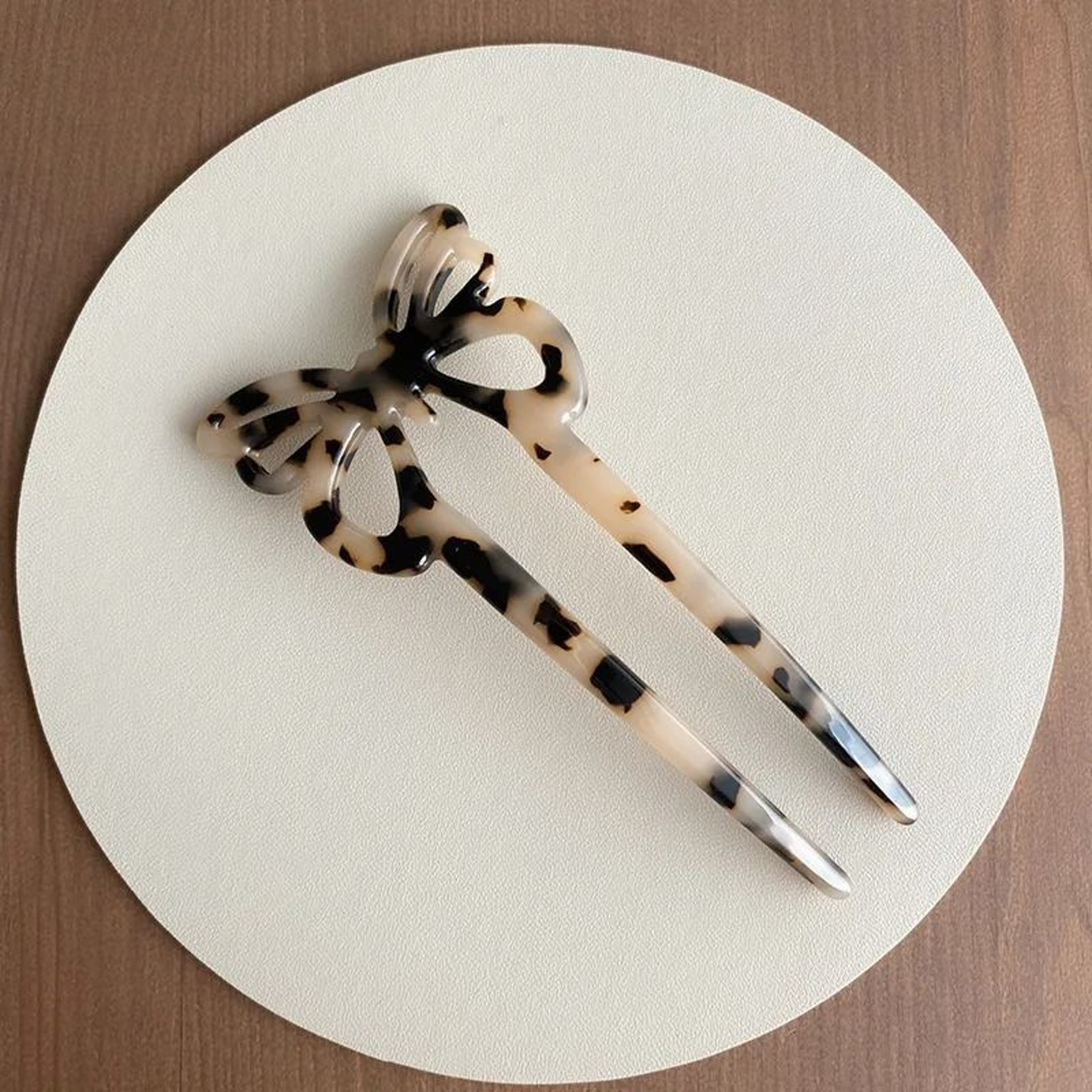 Vintage Leopard Print U Shaped Hair Fork With Elegant Butterfly Design 7