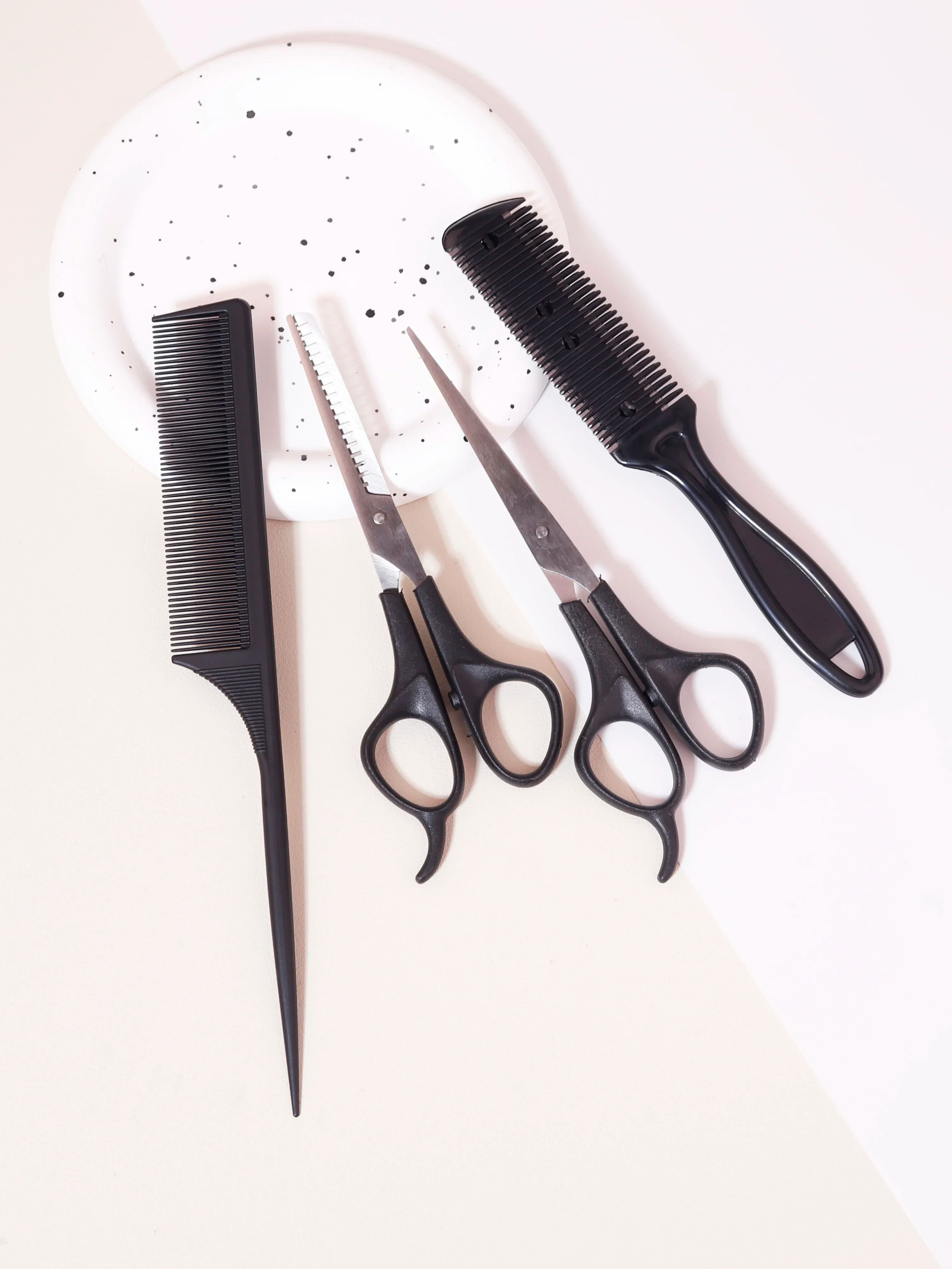 Professional Hairstyling Tool Set Hair Clippers Combs And Thinning Clippers 2