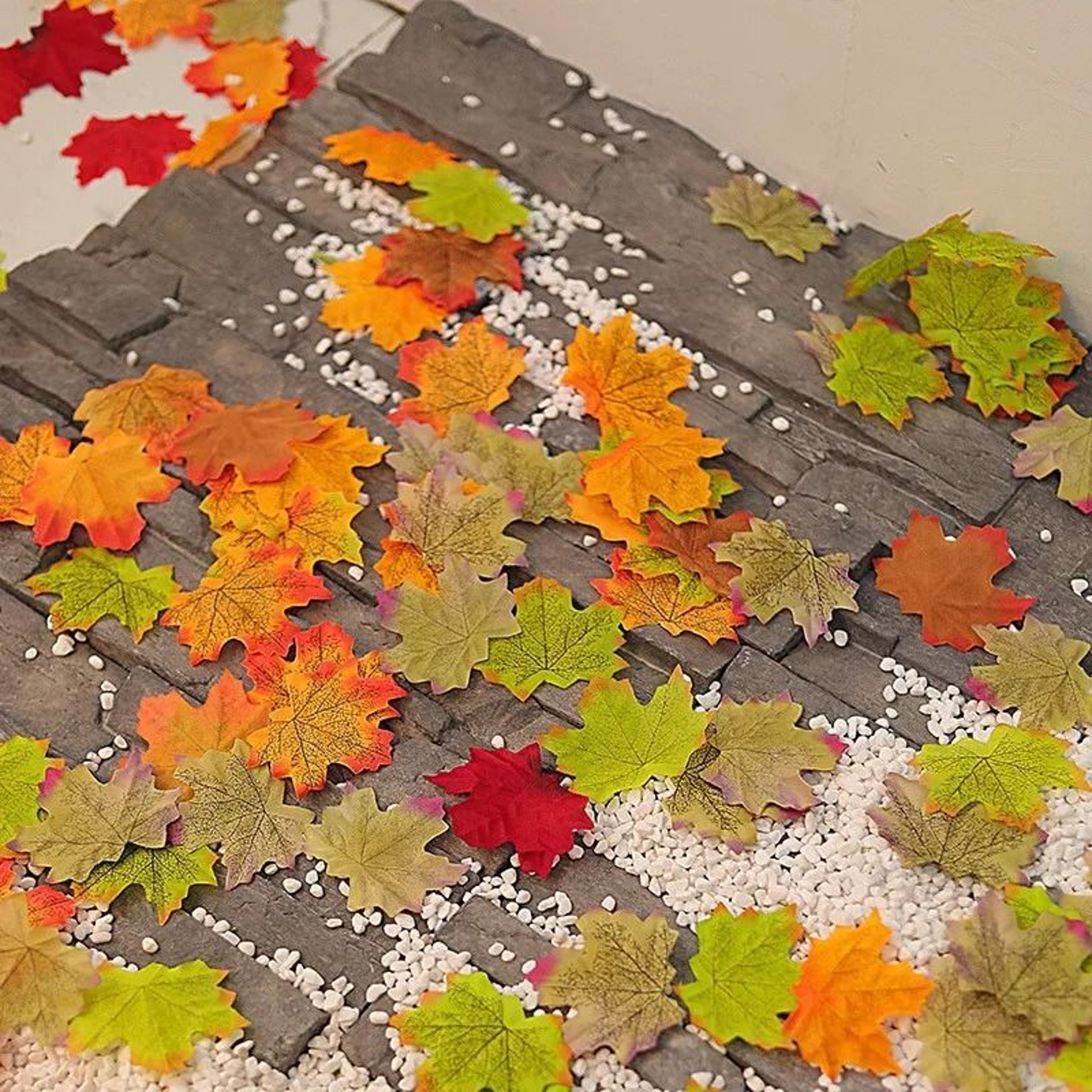 Halloween And Thanksgiving Decorative Maple Leaves For Table And Party 3