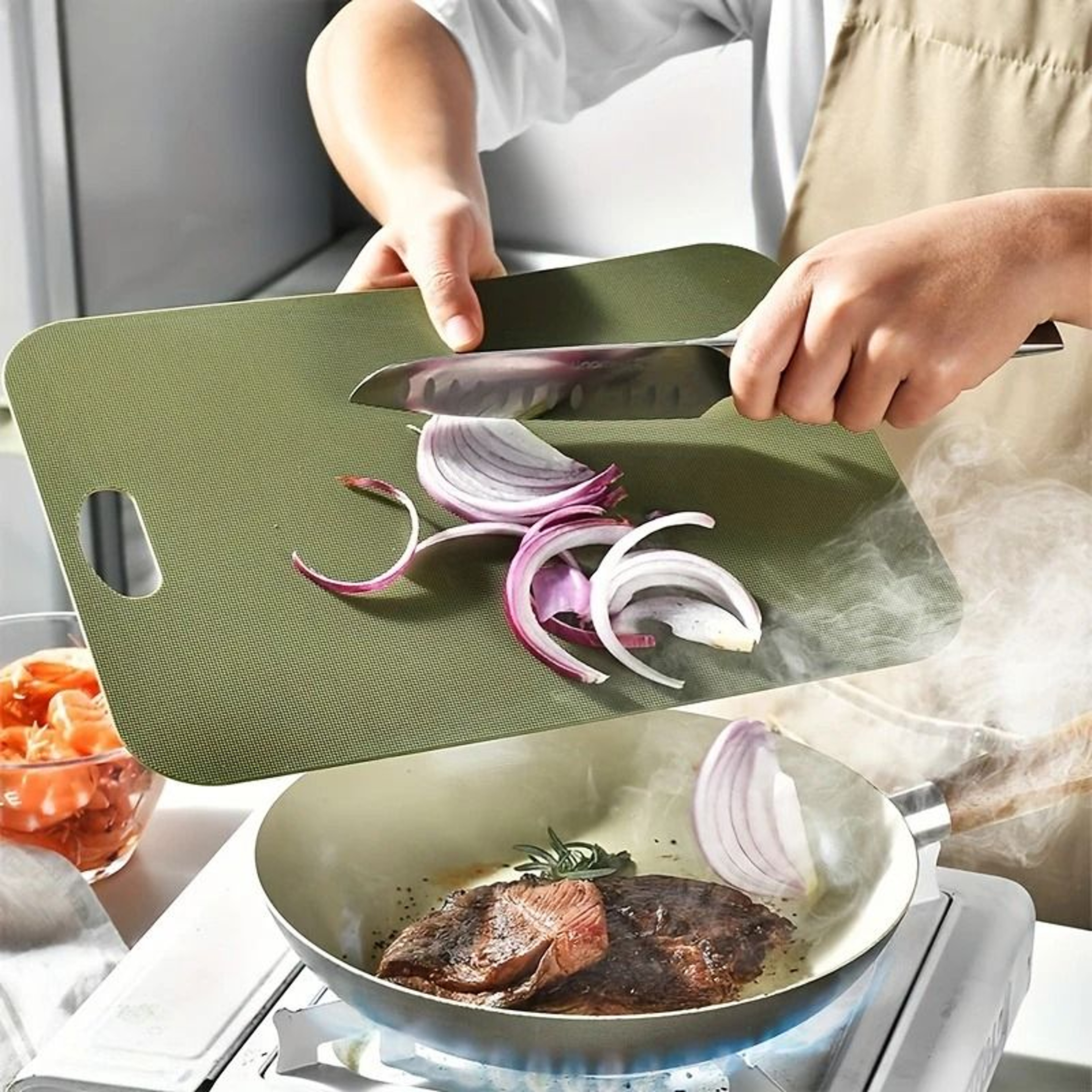Dual Sided Kitchen Cutting Board For Meat And Vegetables 0