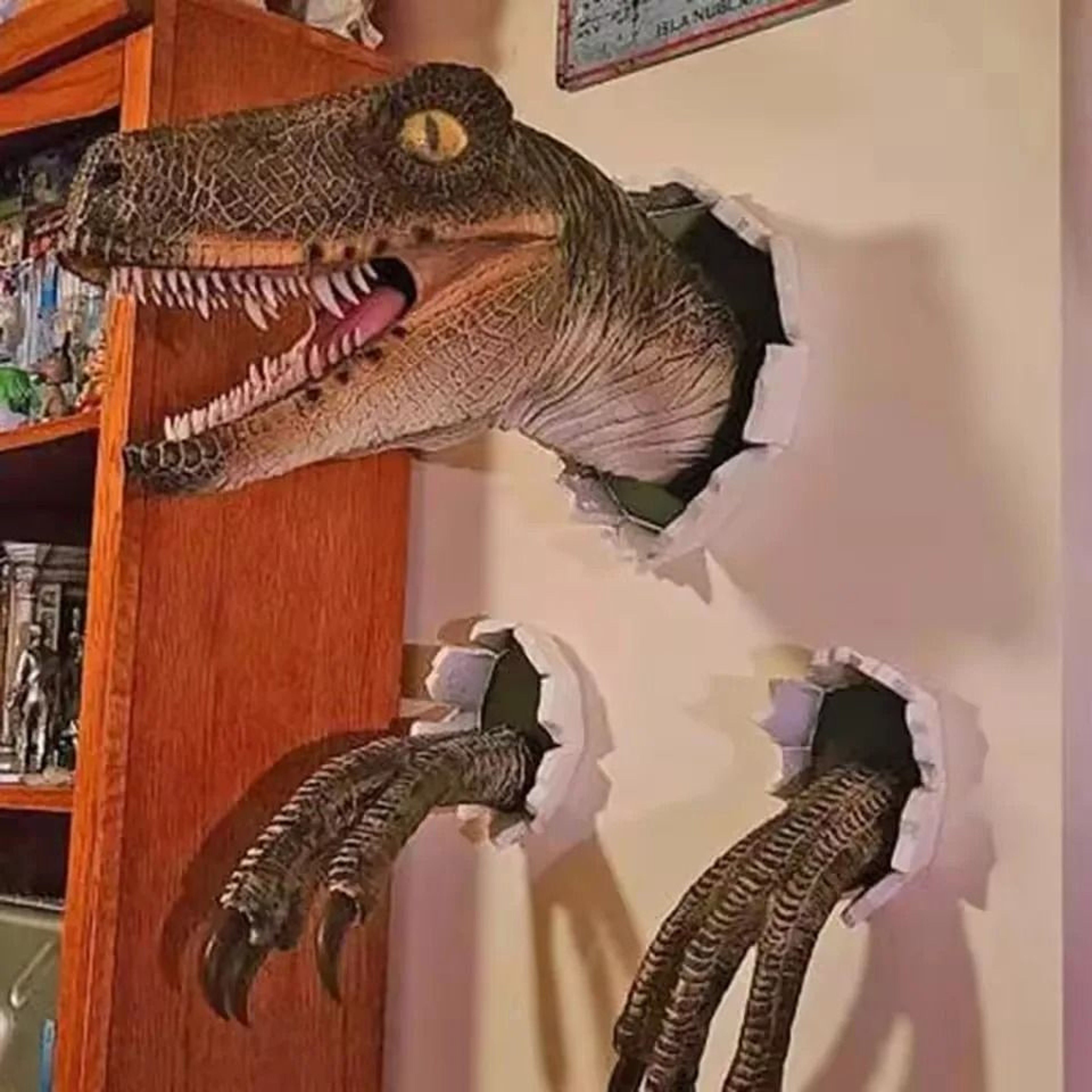 3D Wall Mounted Dinosaur Sculpture 0