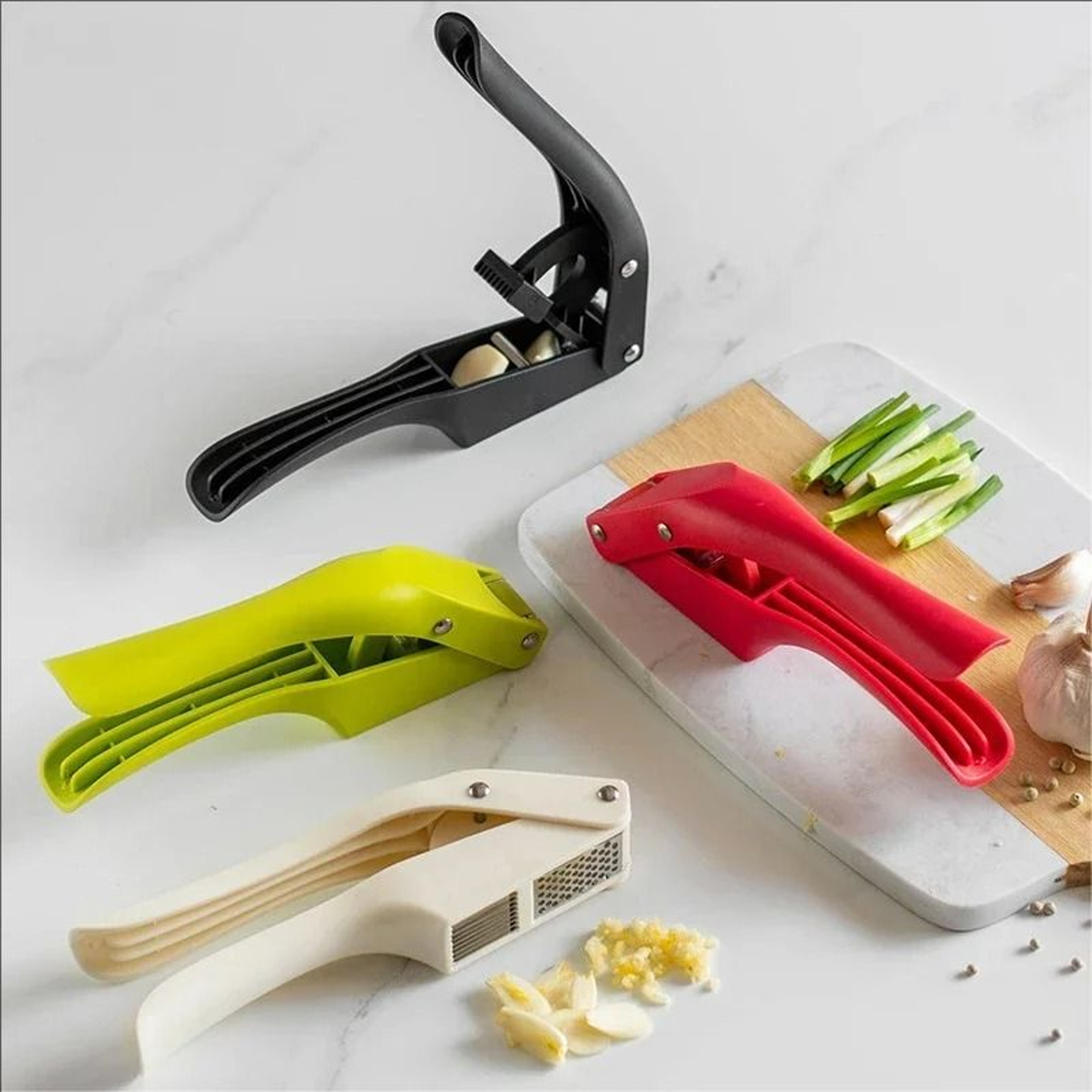 Multifunctional 2in1 Garlic Press And Vegetable Squeezer 1