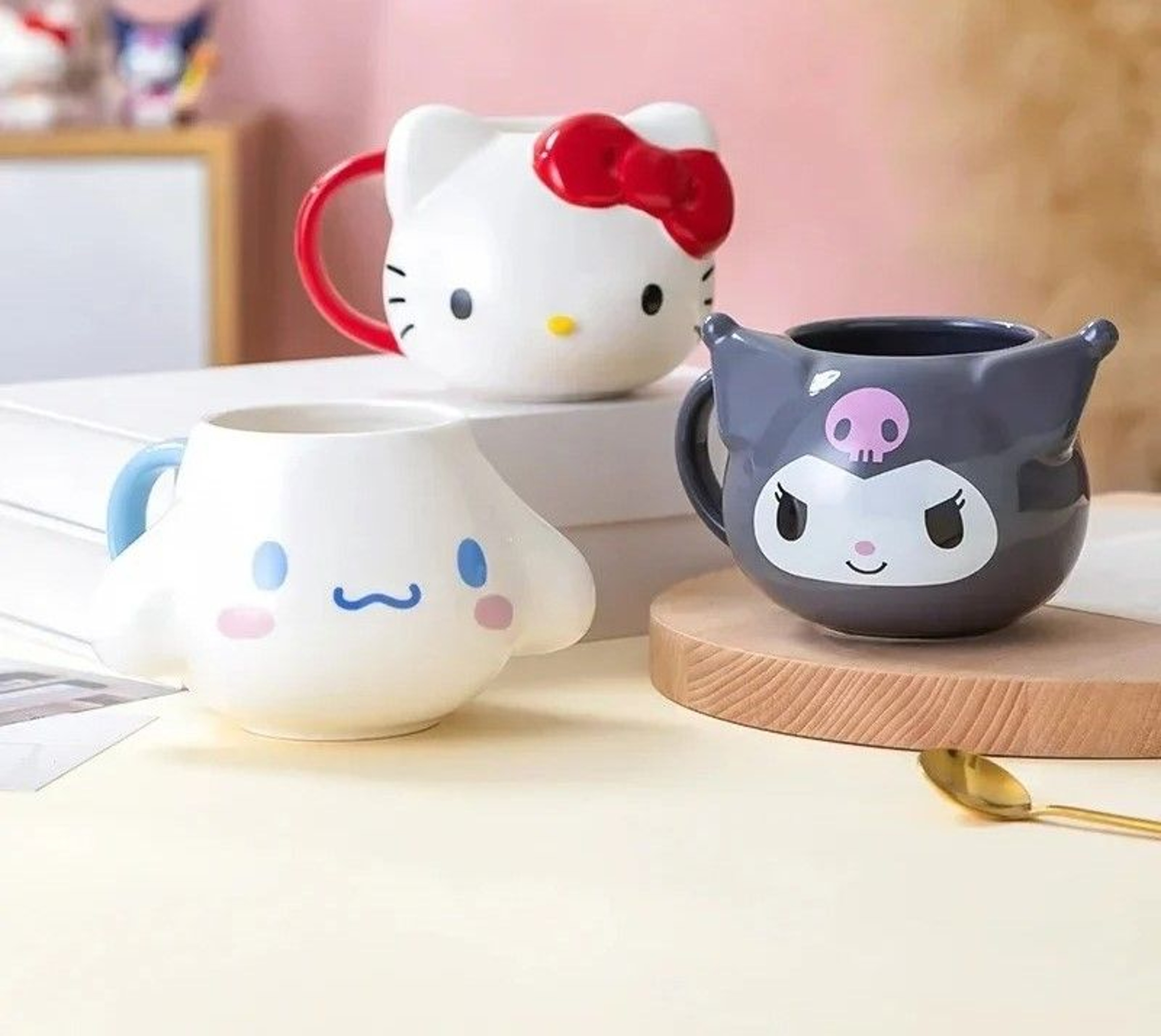 Professional 15 Oz Sanrio 3D Relief Ceramic Mug Series 1