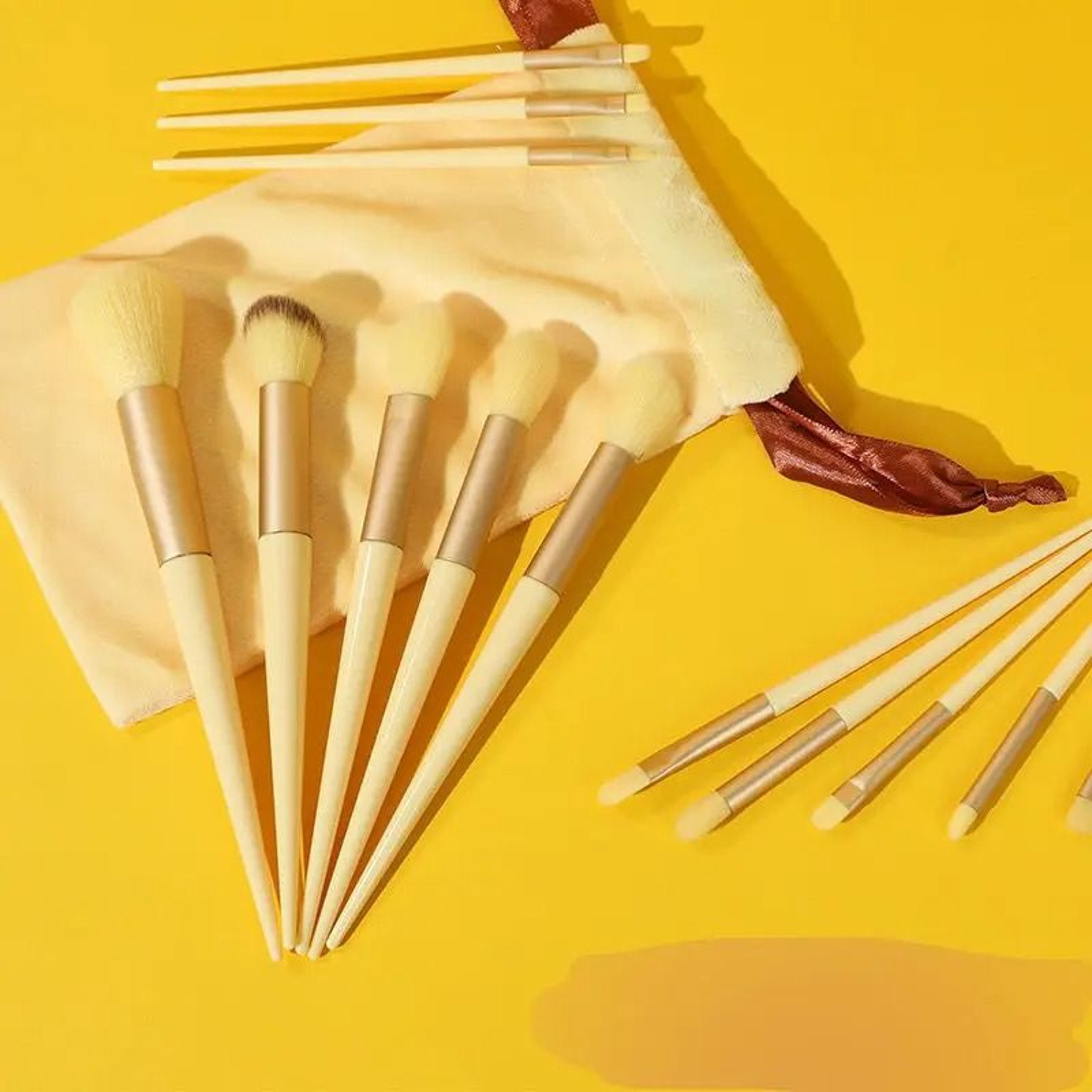 Professional 13 Piece Cosmetic Application System 9
