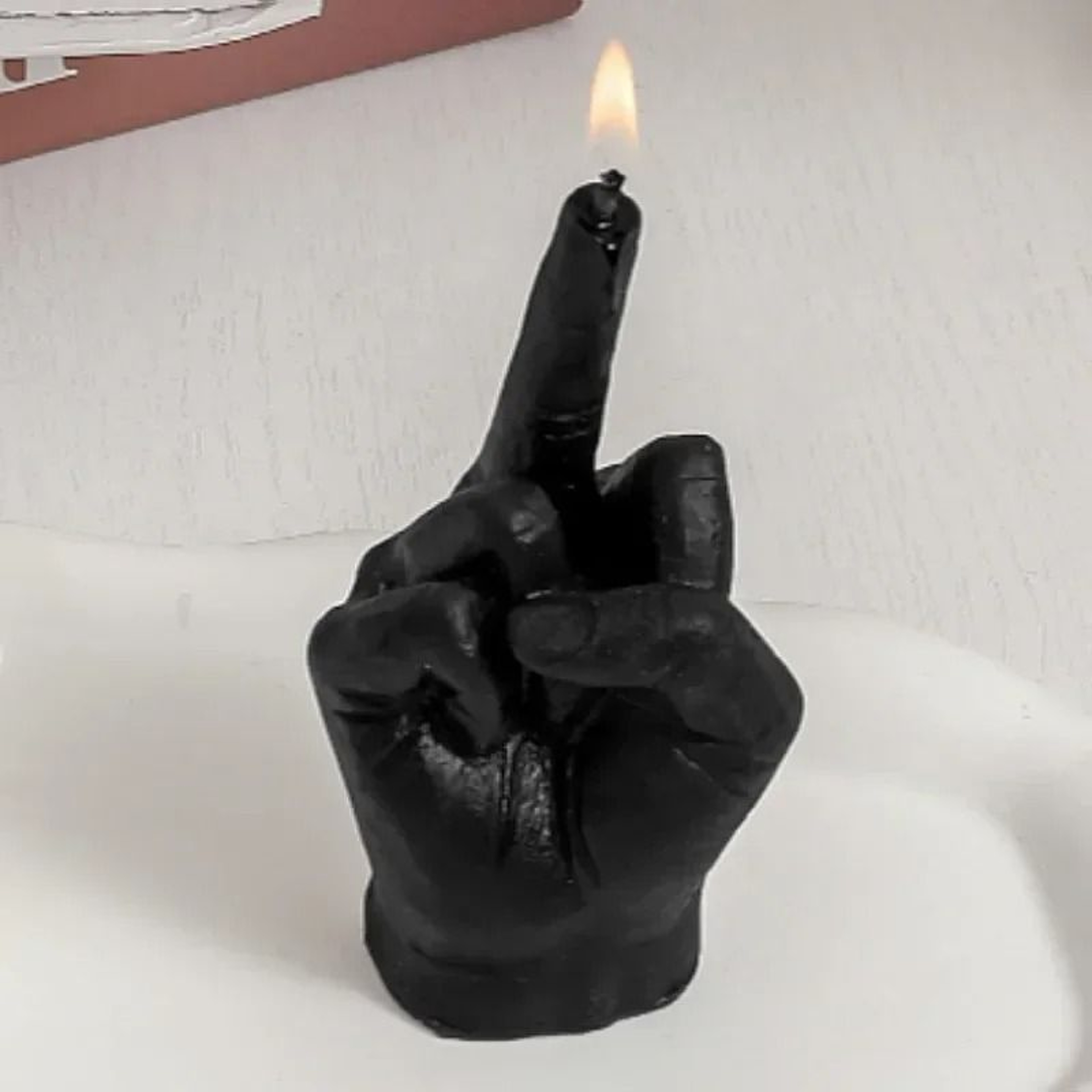 Creative Middle Finger Gesture Scented Candle 4