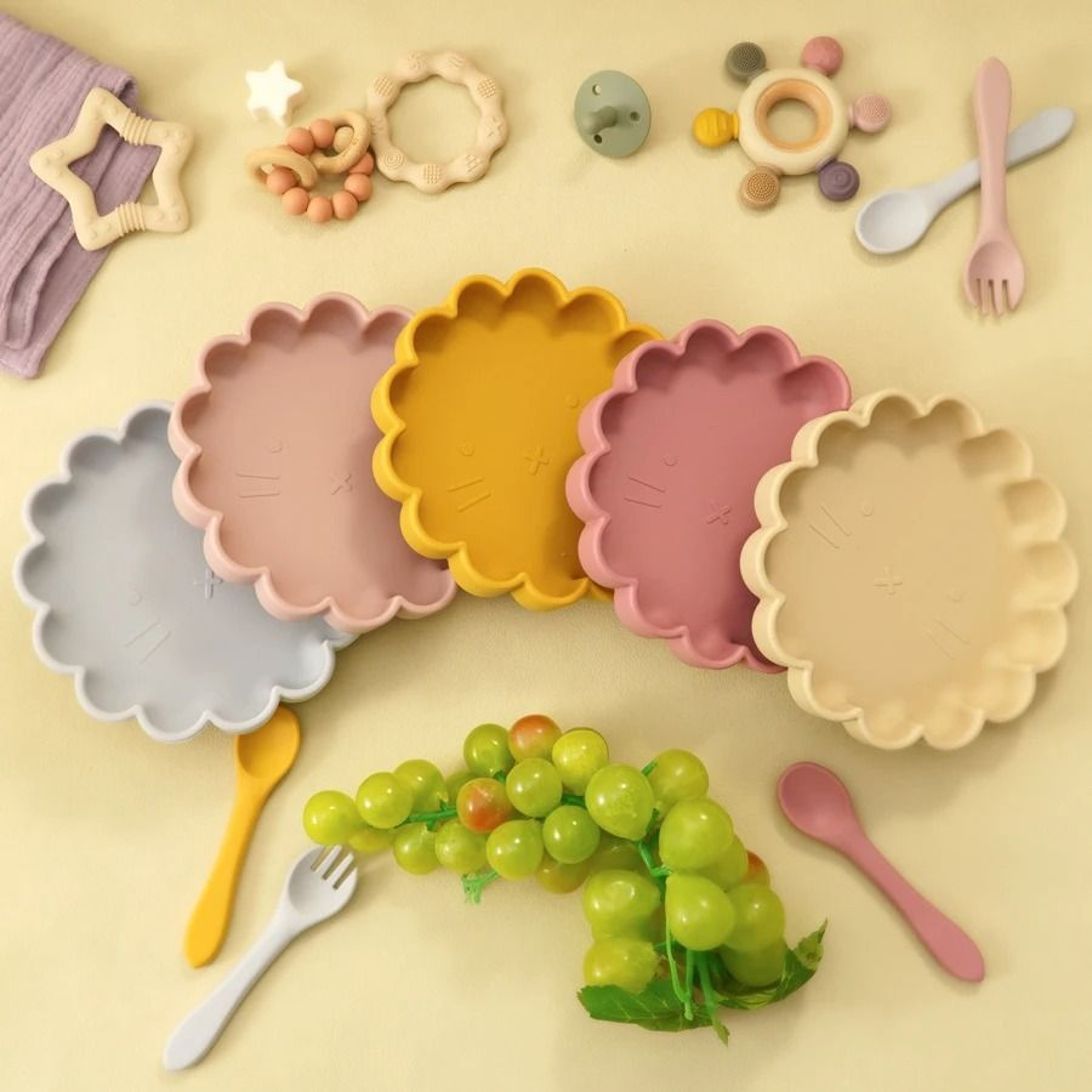 3 Piece Cute Lion Kids Silicone Feeding Set 1