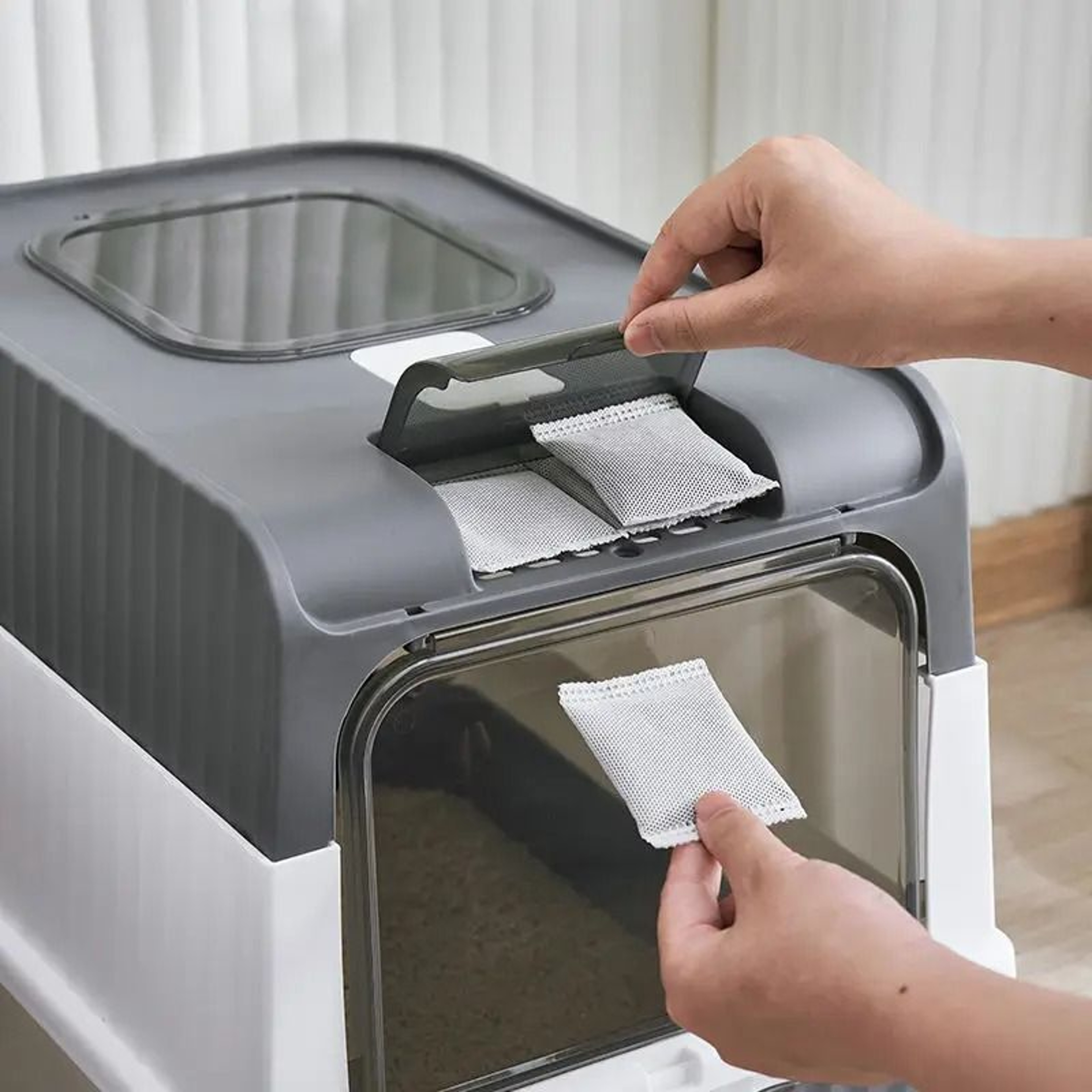 Fully Enclosed AntiSplash Cat Litter Box 4