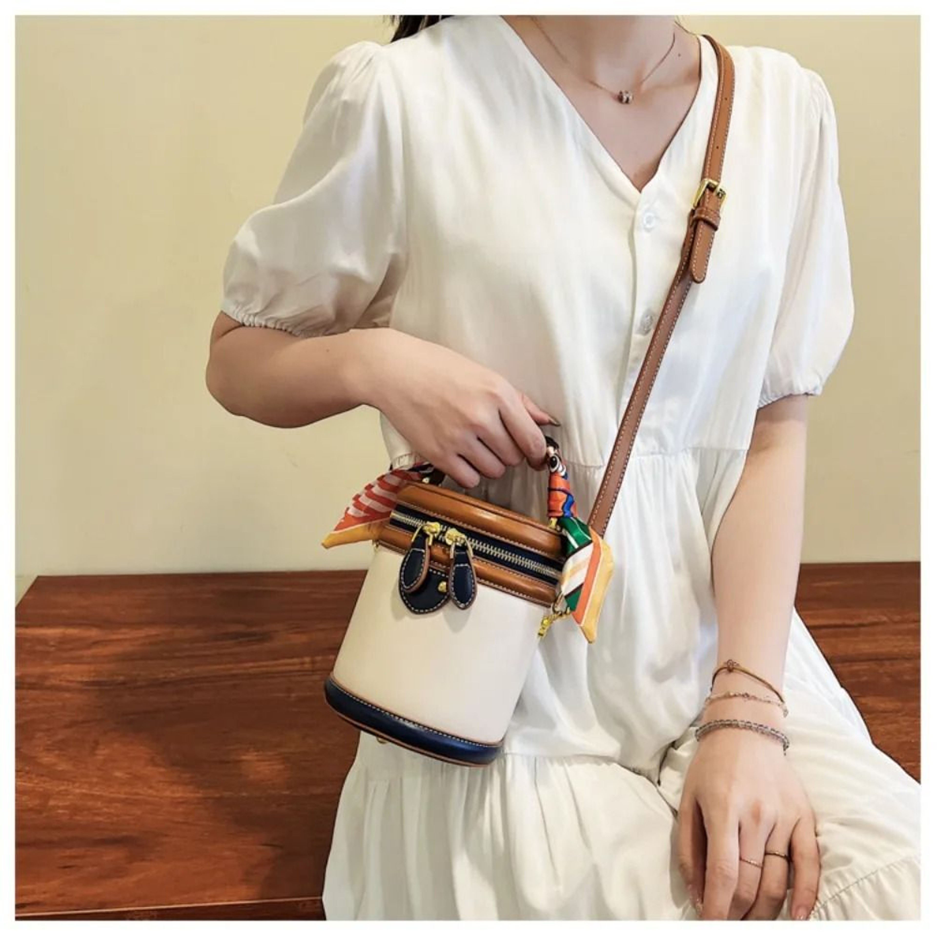 Exquisite Cylinder PU Leather Bucket Bag 3