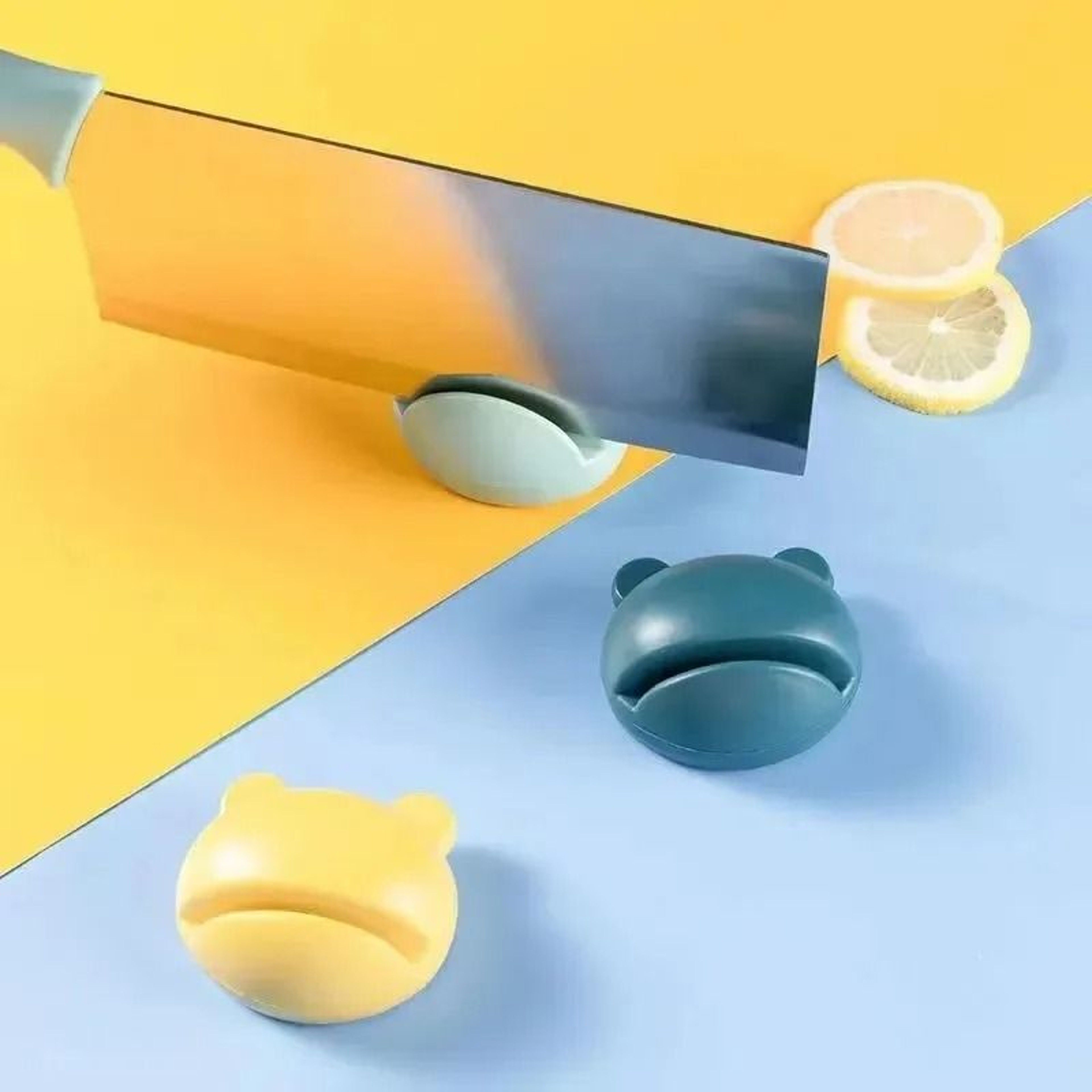 Cartoon Frog Shaped Mini Portable Kitchen Knife Sharpener 2