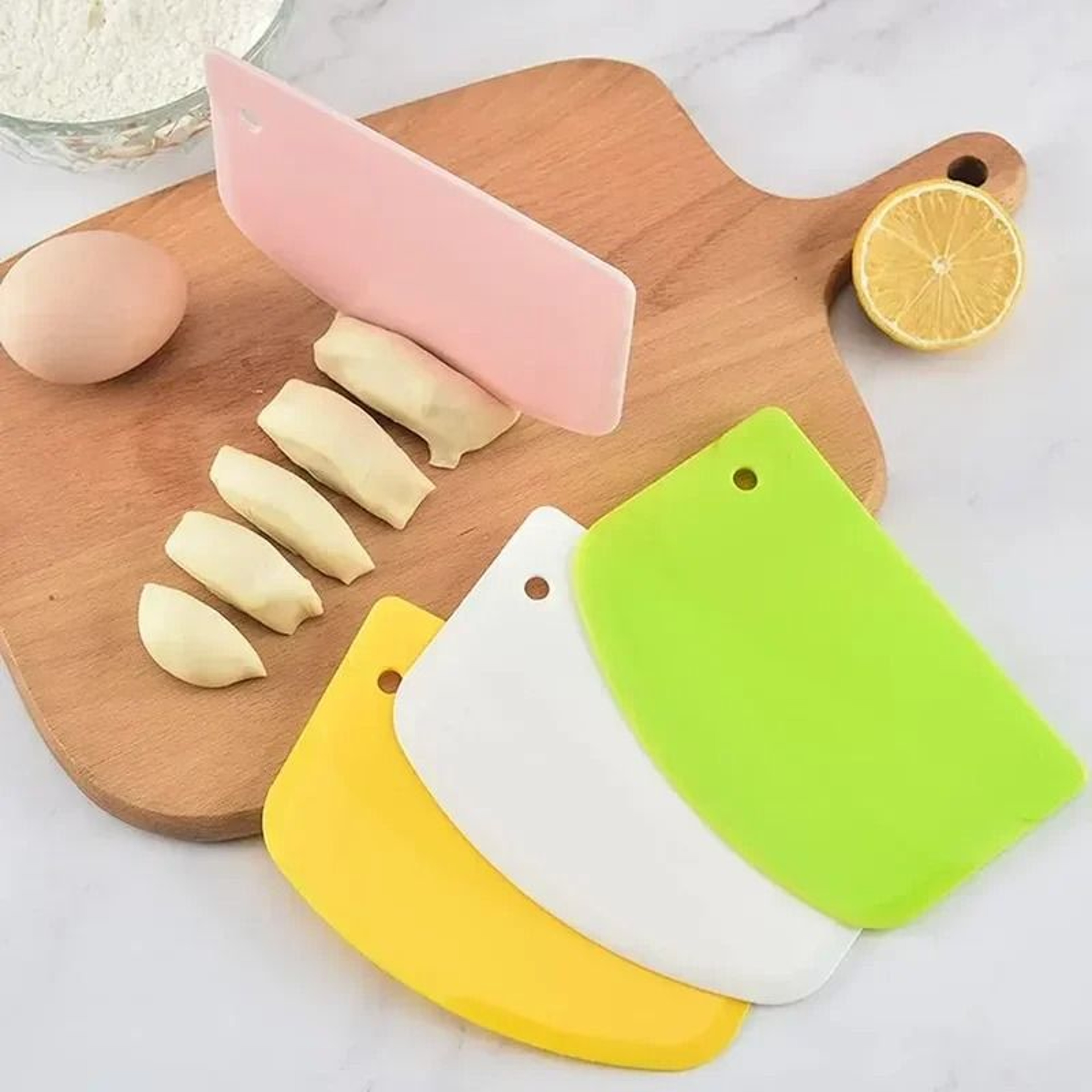 Professional Flexible Plastic Dough And Pastry Scraper 1