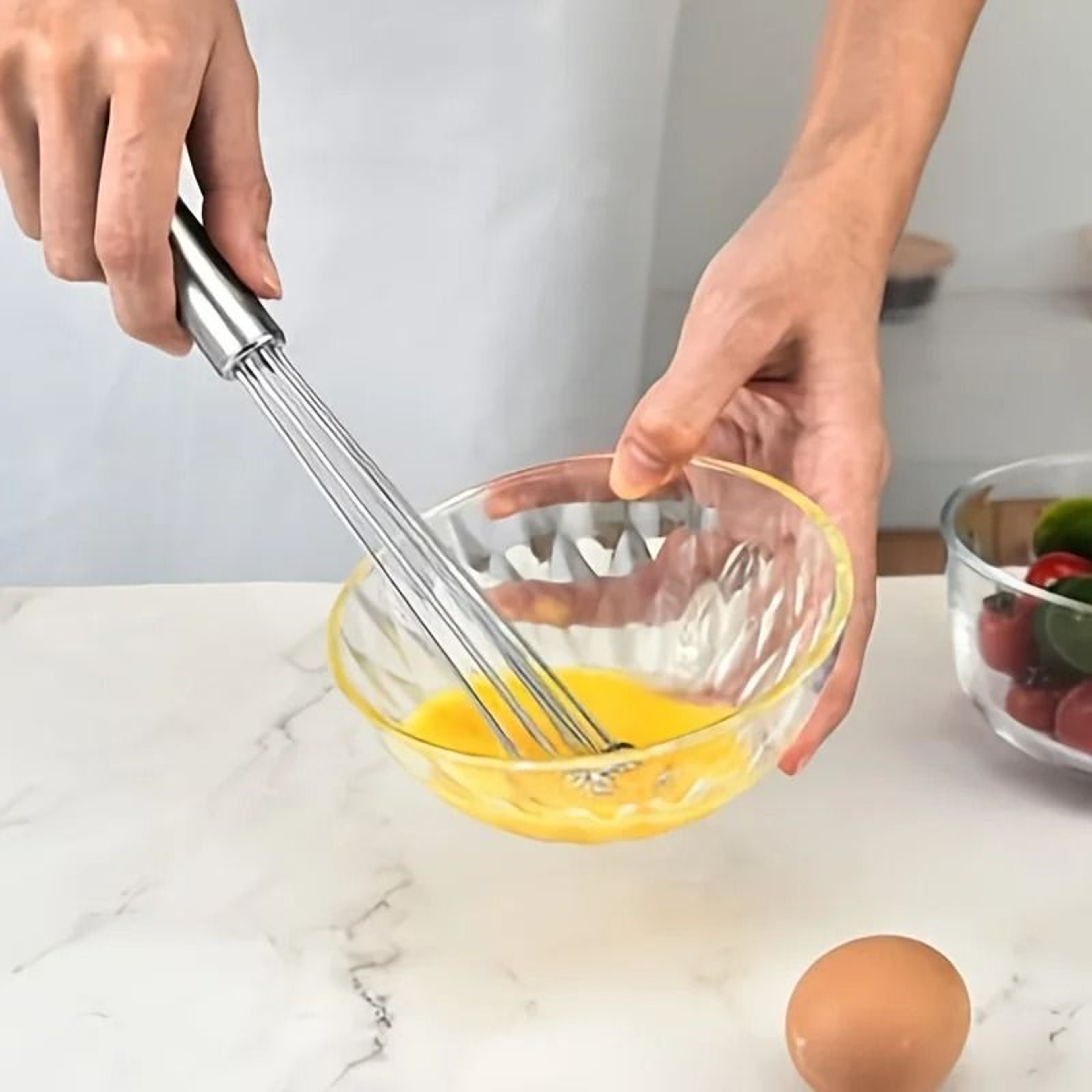 Stainless Steel Ball Whisk And Manual Egg Beater 3