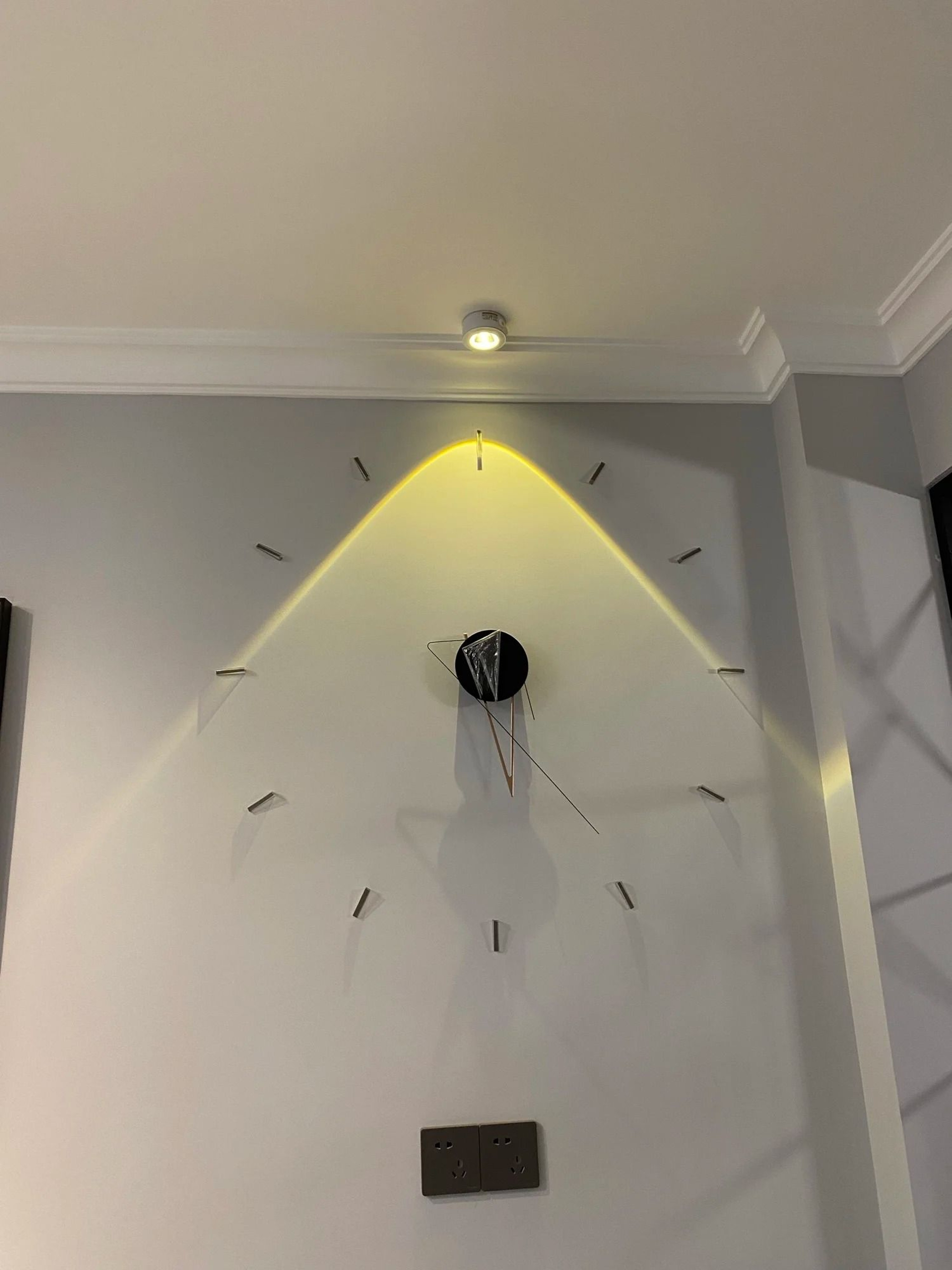 Minimalist Personalized DIY Artistic Wall Clock 2