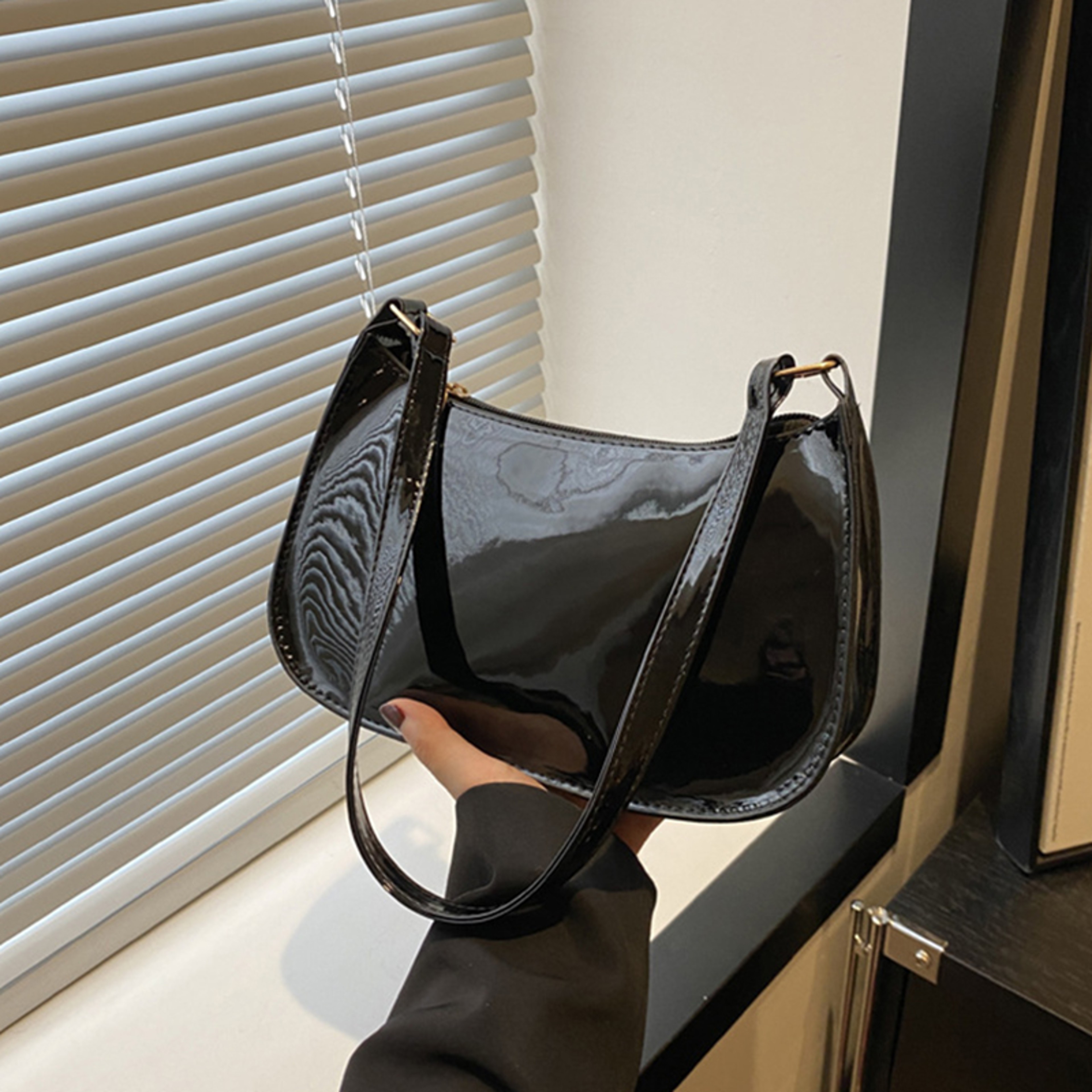 Women's Retro Solid Color Handbag, Leather Shoulder Underarm Bag, Casual Hobos Purses and Fashion Ladies Hand Bags – view 11