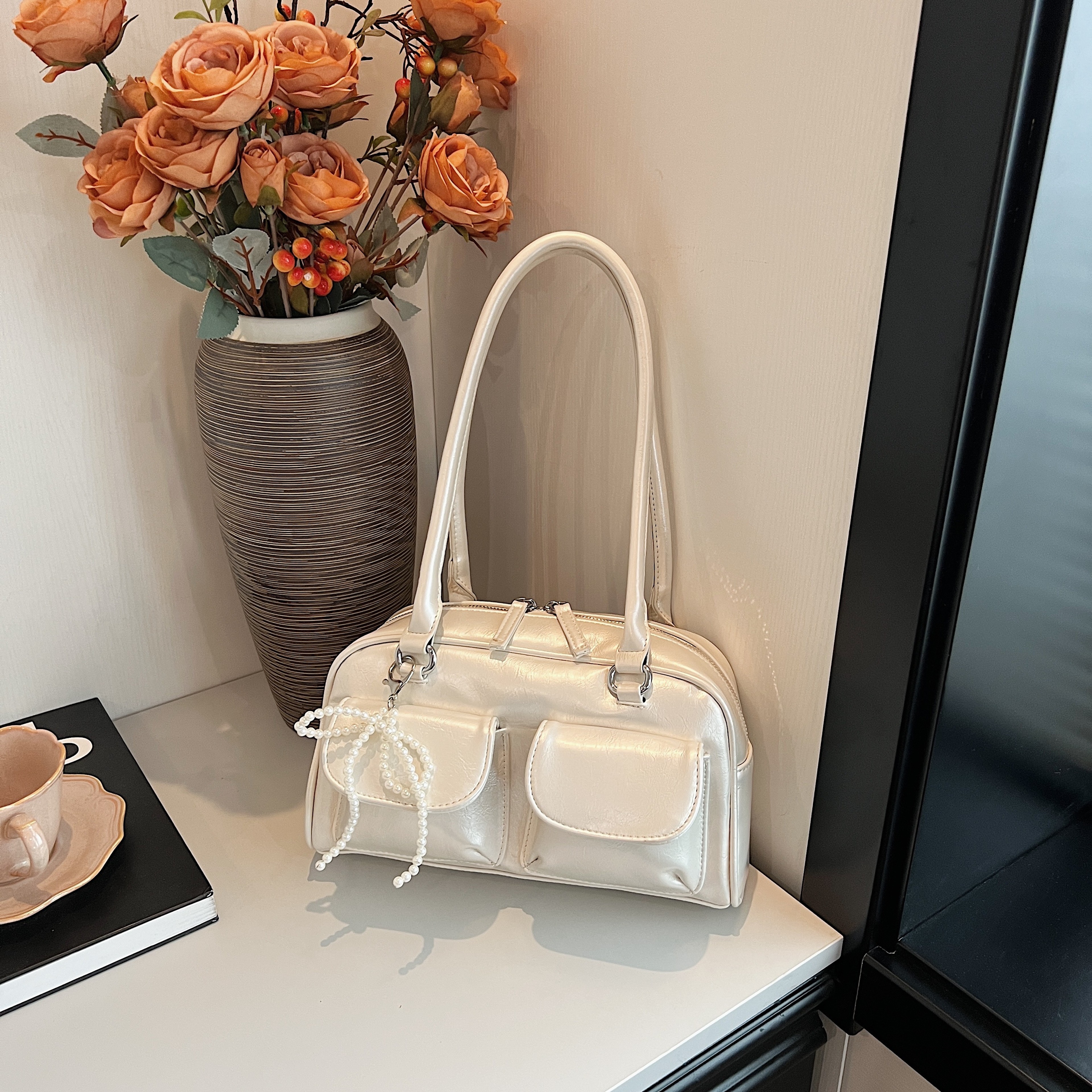 New Simple Leisure Pillow Bag, Korean Edition Fashionable Underarm Bow Bag, Trendy Versatile Shoulder Bag for Women – view 9