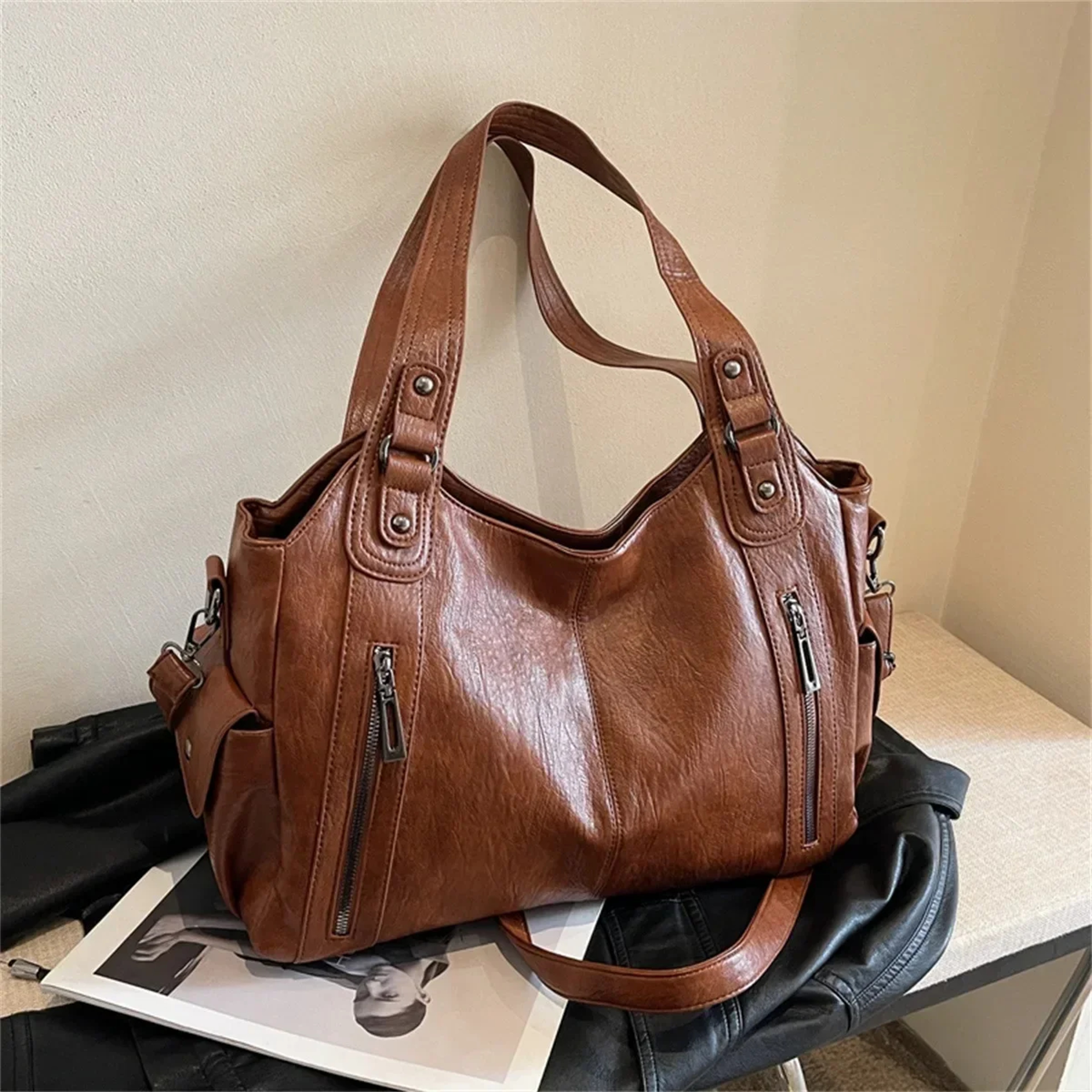 High Quality Contrasting Colors, Soft Interior, Women's Handbags, Fashion Zipper Compartment Shoulder Bags – view 11