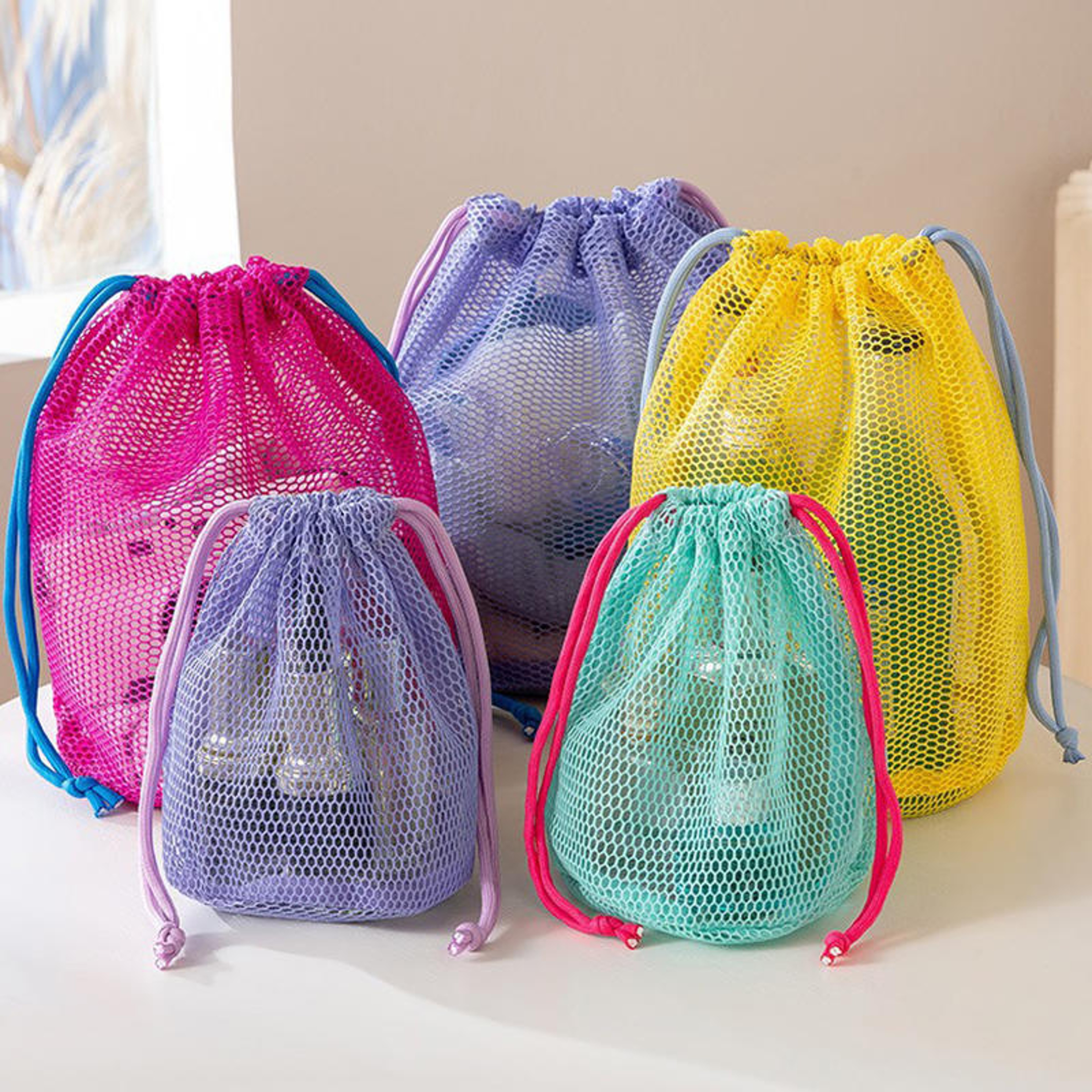 Drawstring Storage Pouch Bag, Nylon Mesh Travel Makeup Bag, Multi Purpose Organizer for Digital Products – view 2