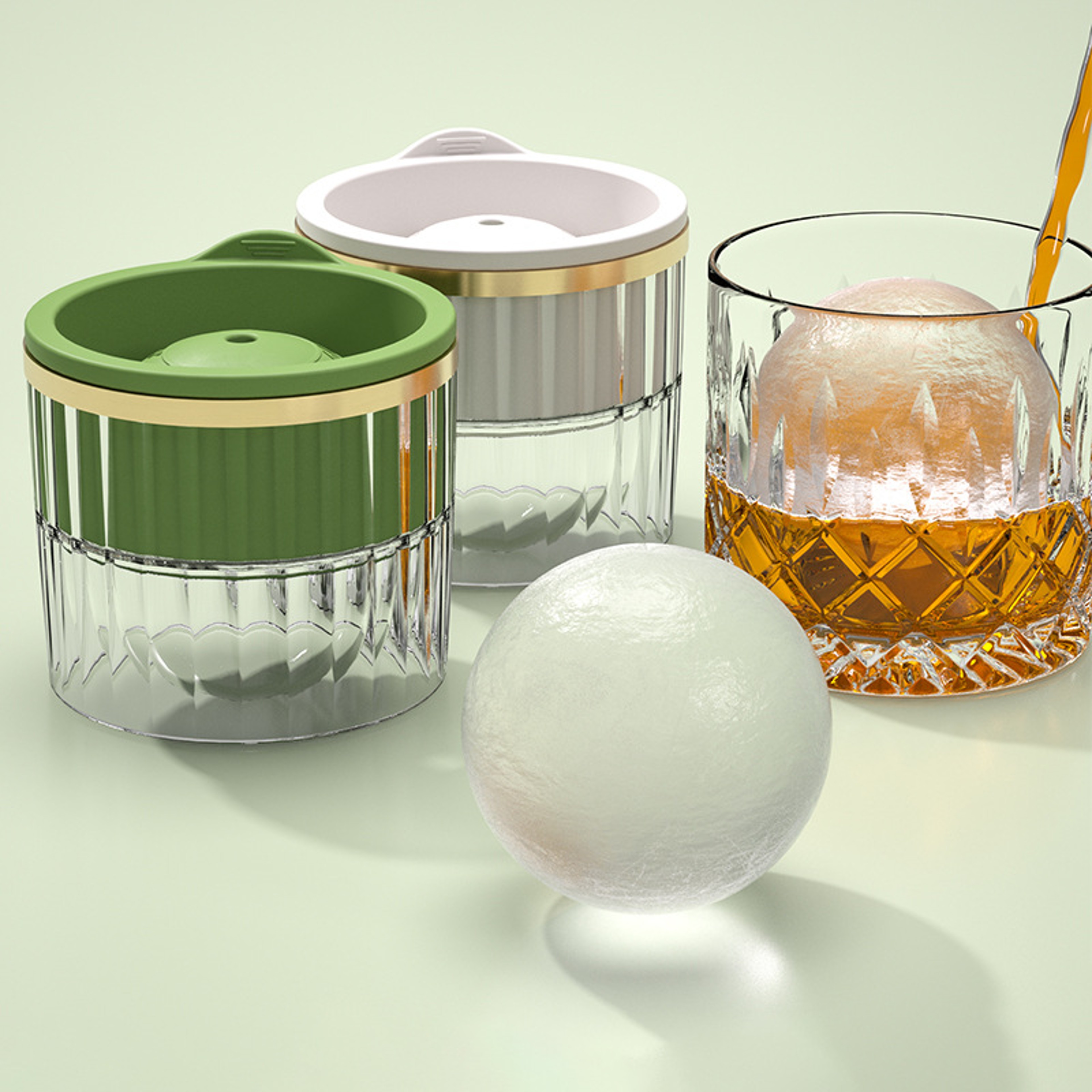 Large Capacity Silicone Ice Mold With Lid Reusable Ice Sphere Mold For Perfect Round Ice Balls 1