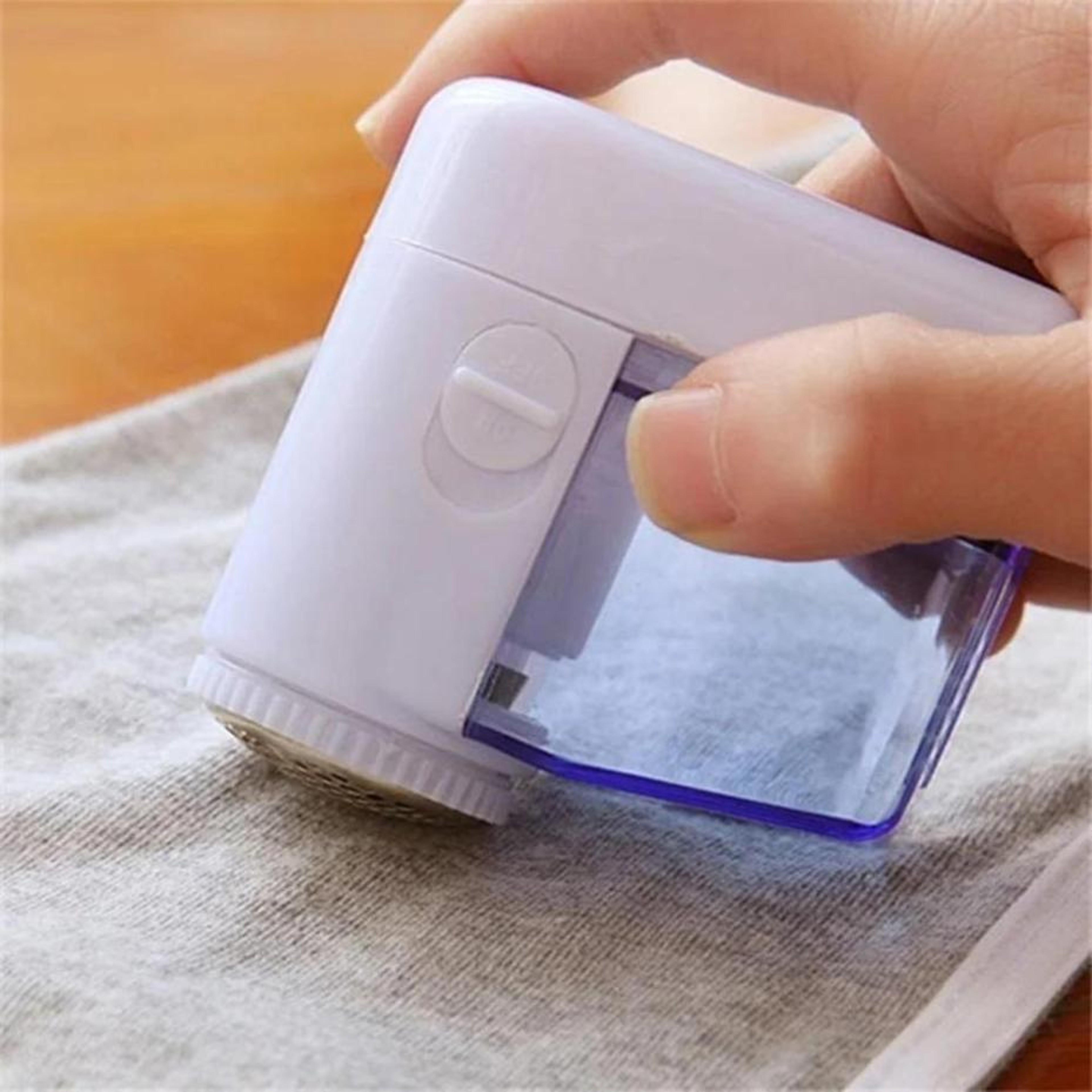 Portable Electric Lint Remover For Clothes And Sweaters Compact Fabric Shaver Defuzzer 2
