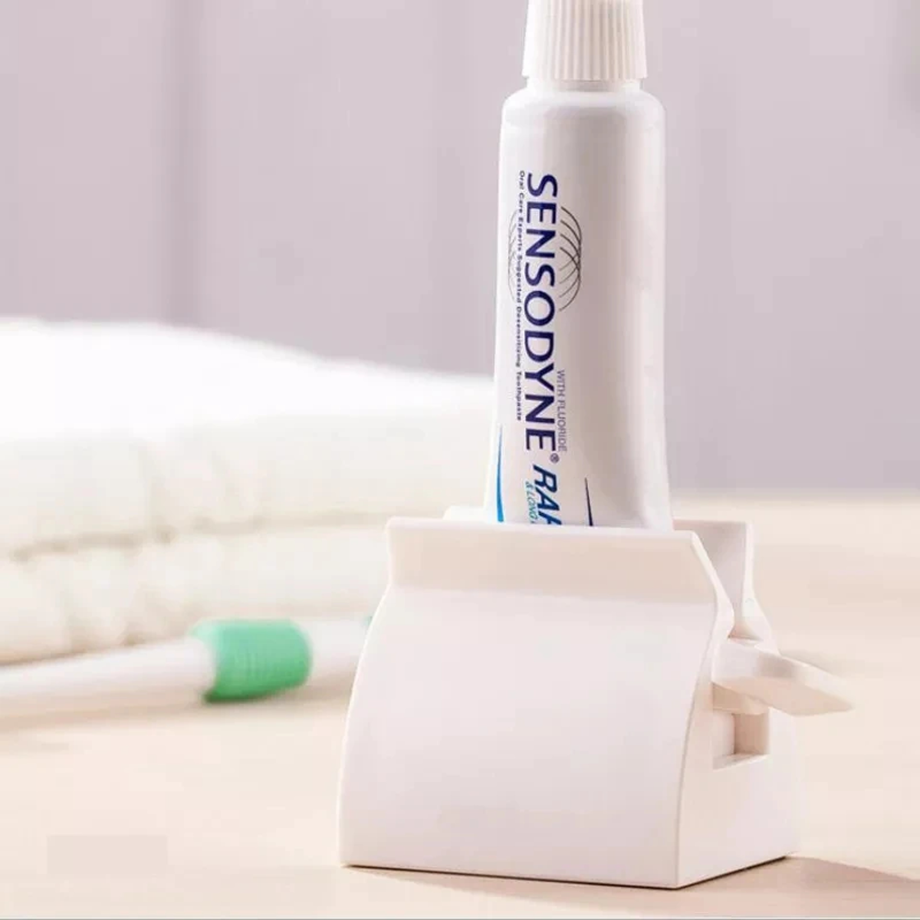 Toothpaste Squeezer Dispenser Manual Tube Press Organizer For Bathroom 1