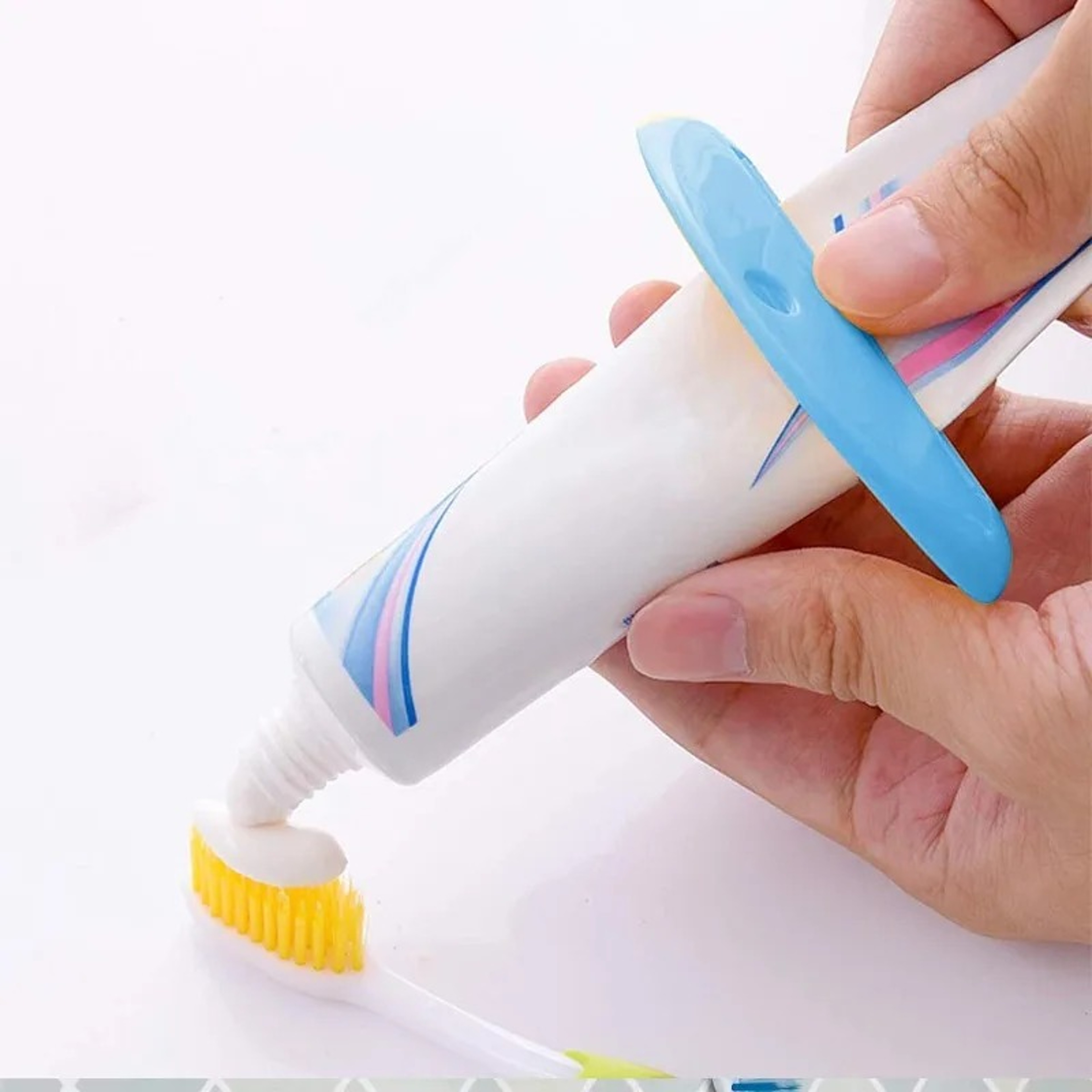 Manual Toothpaste Squeezer Tube Dispenser Clip Space Saving Bathroom Organizer 0