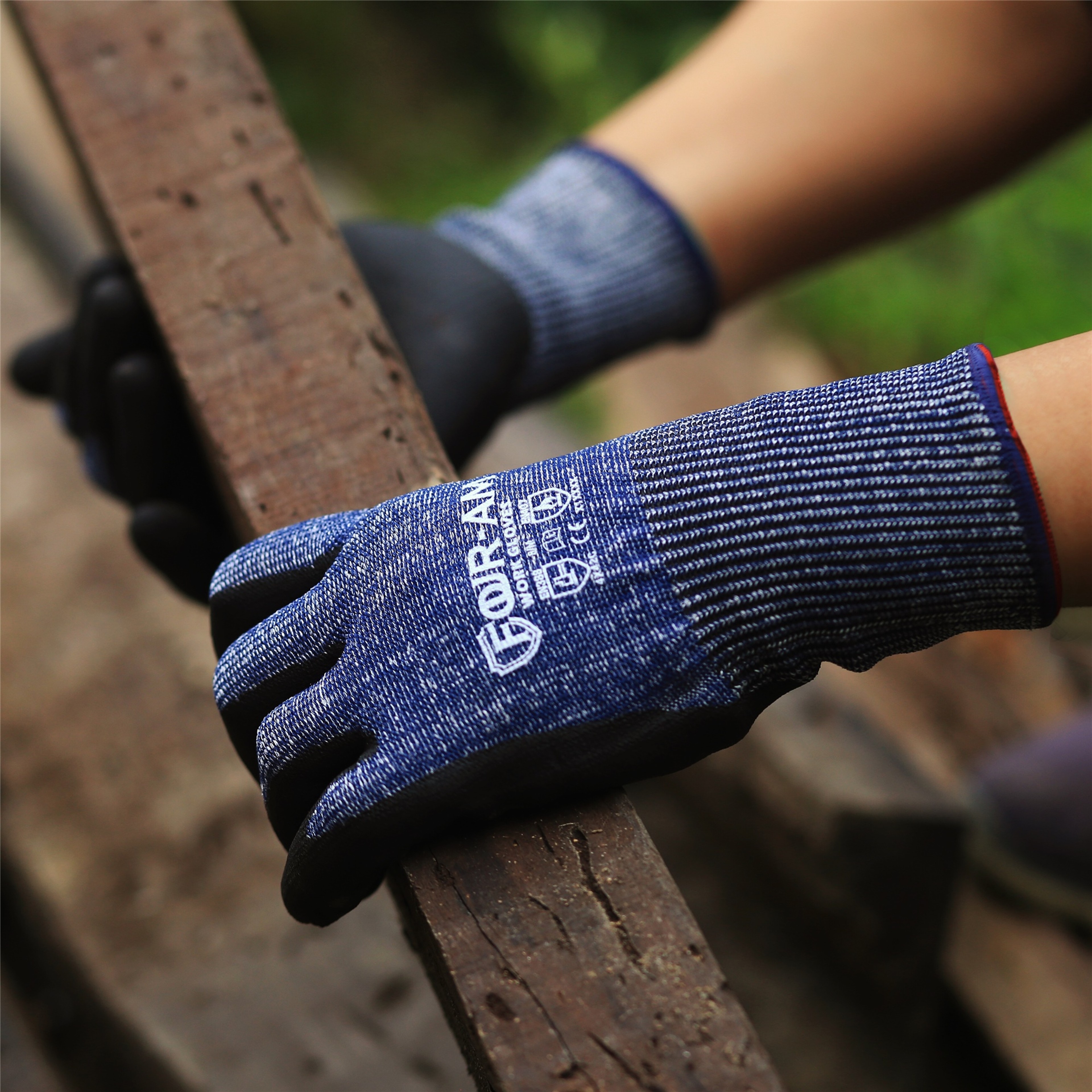 Level Cut Resistant Work Gloves With Nitrile Grip And Touchscreen 4