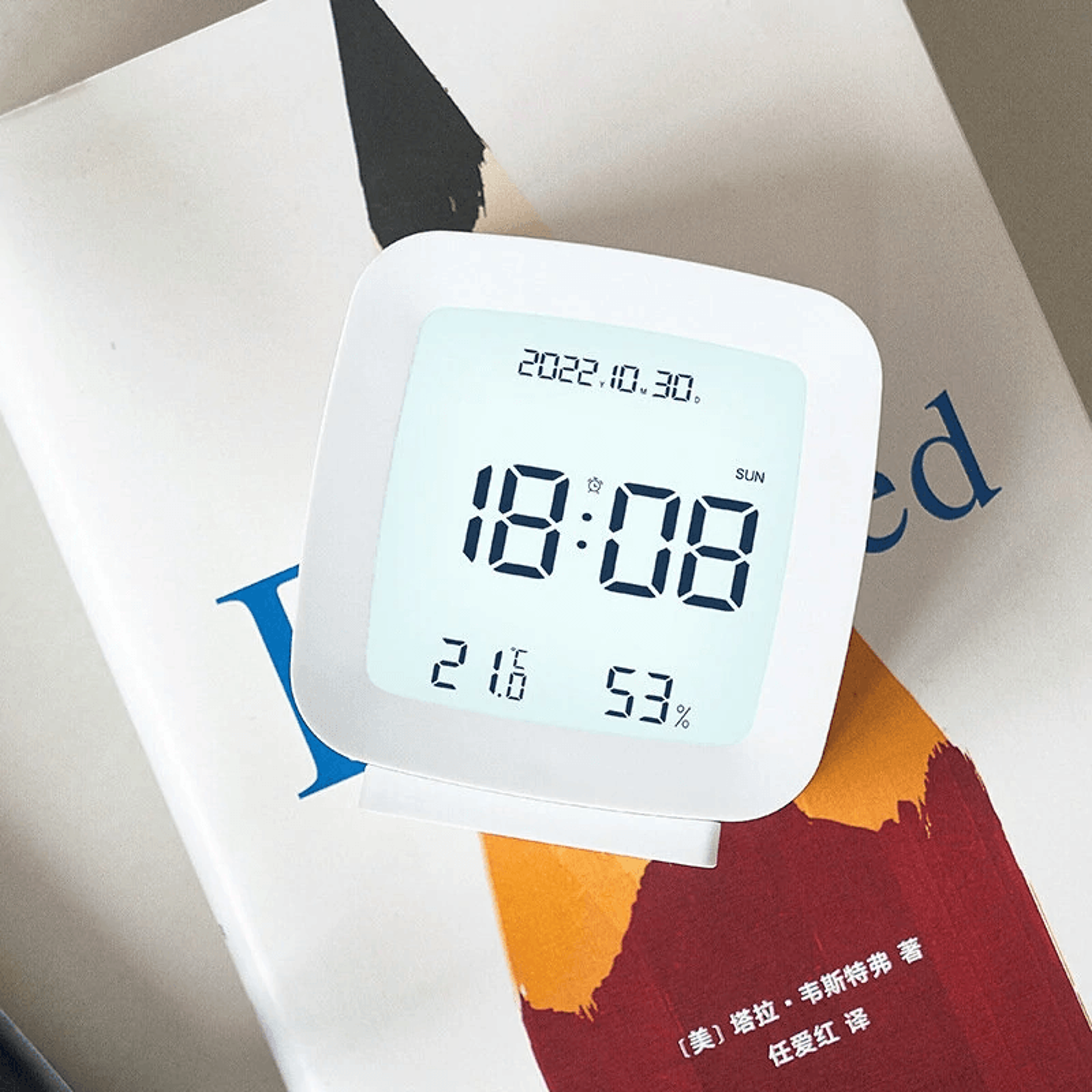 Smart Digital Alarm Clock With Voice Activated Backlight Temperature Humidity Monitor And Snooze 2