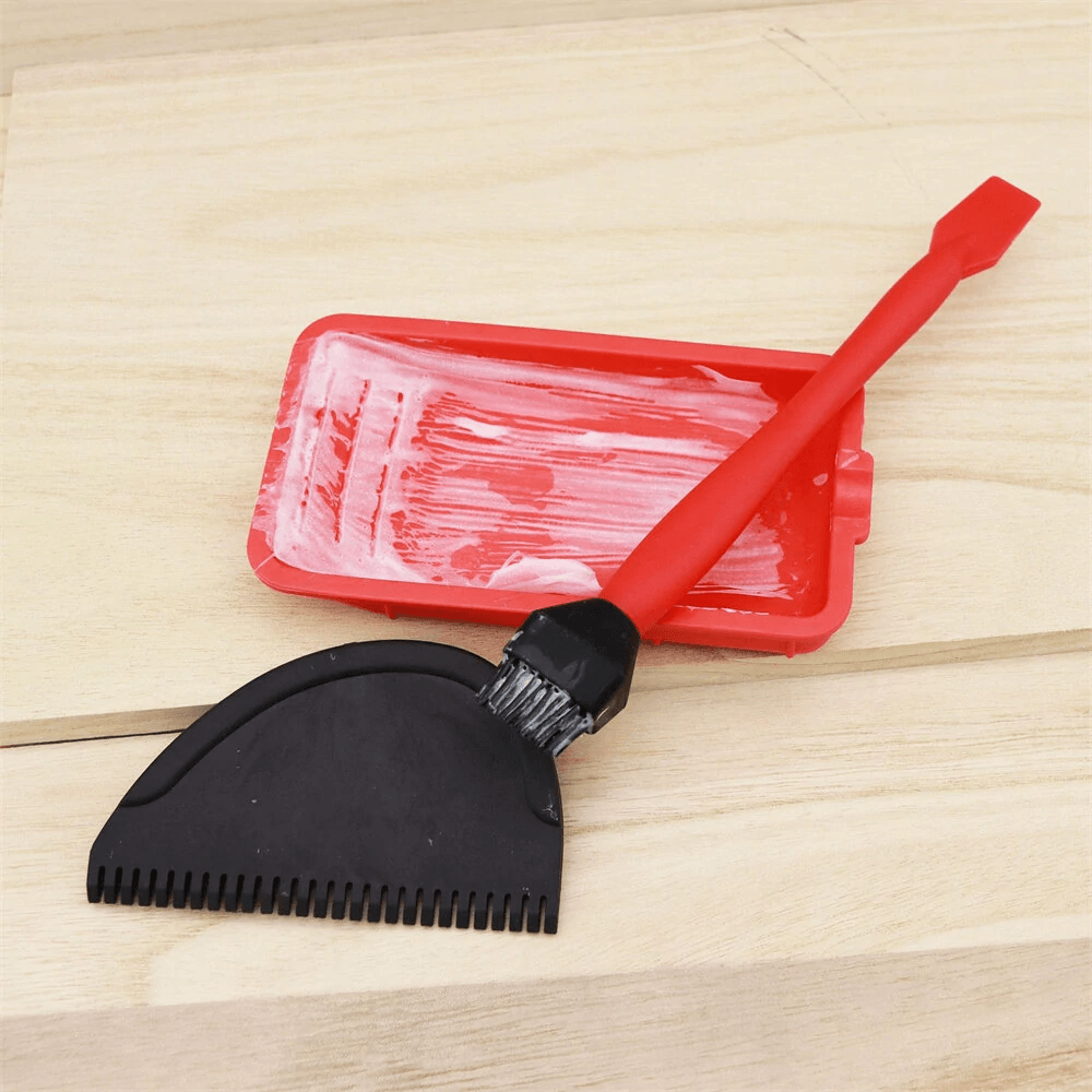 Reusable Silicone Glue Applicator Kit With Brush Tray And Woodworking Glue Spreader 3