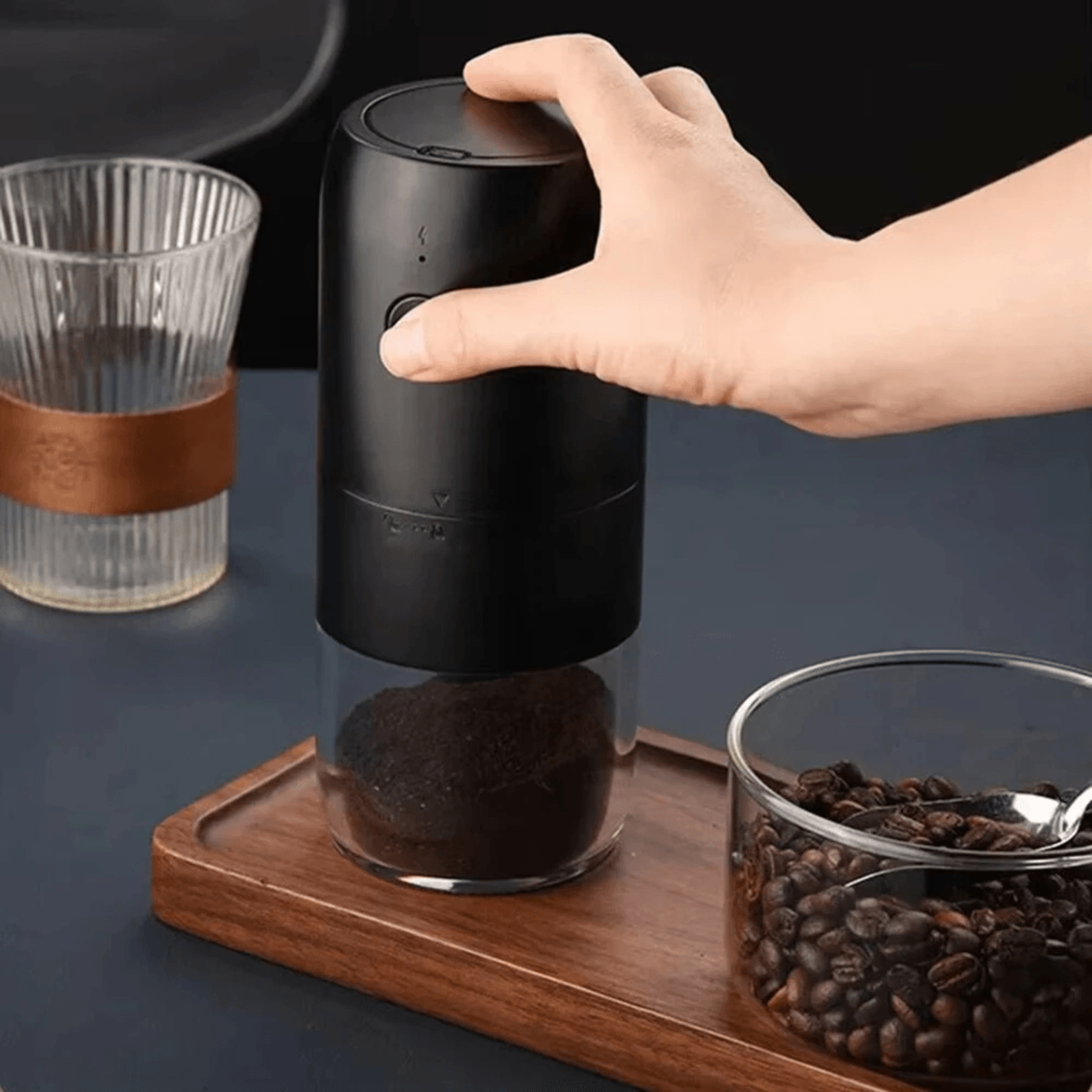 Portable Electric Coffee Grinder Rechargeable Adjustable Coffee Bean Grinder 2