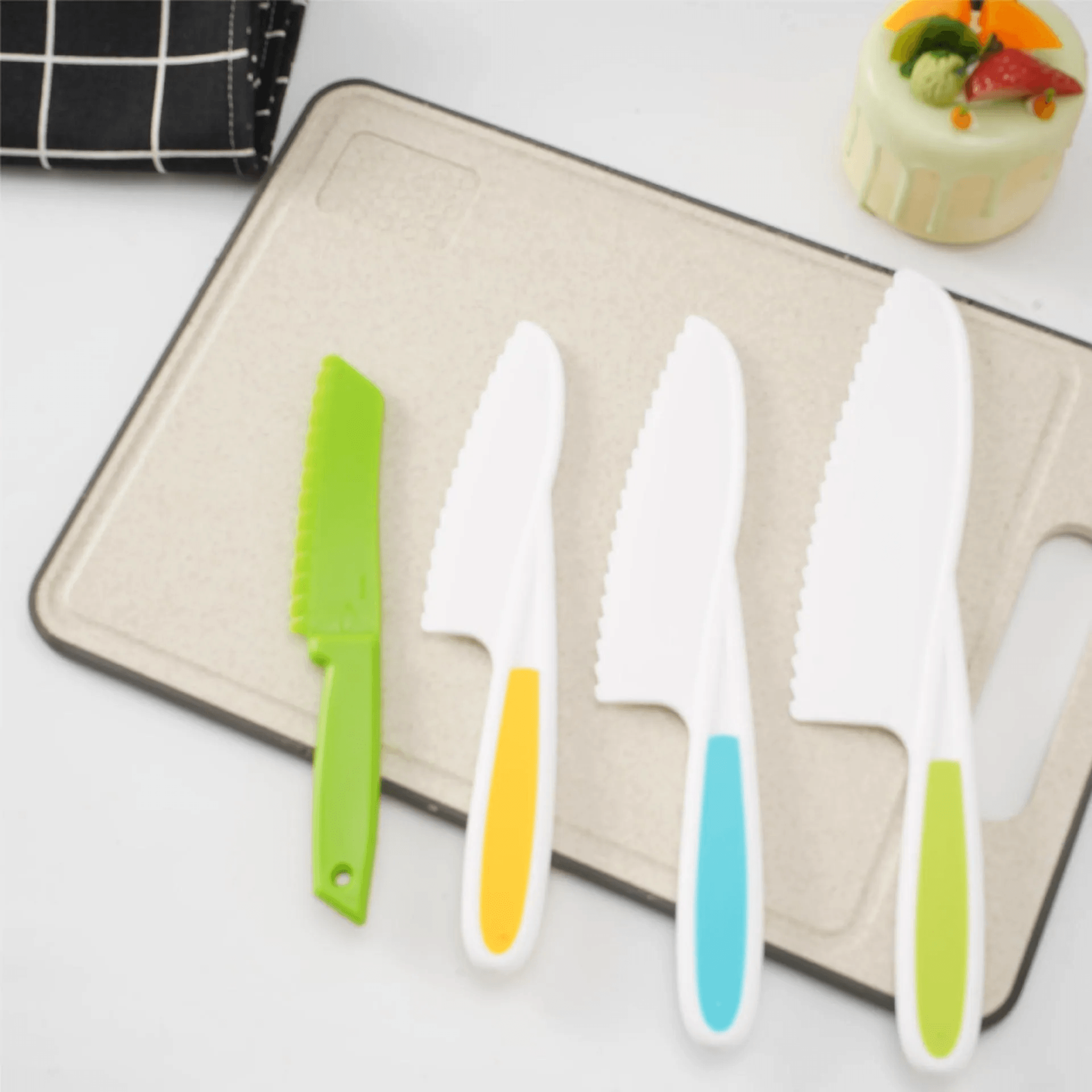 Kids Cooking Knife And Peeler Set Plastic Kitchen Cutting Tools For Toddlers 1