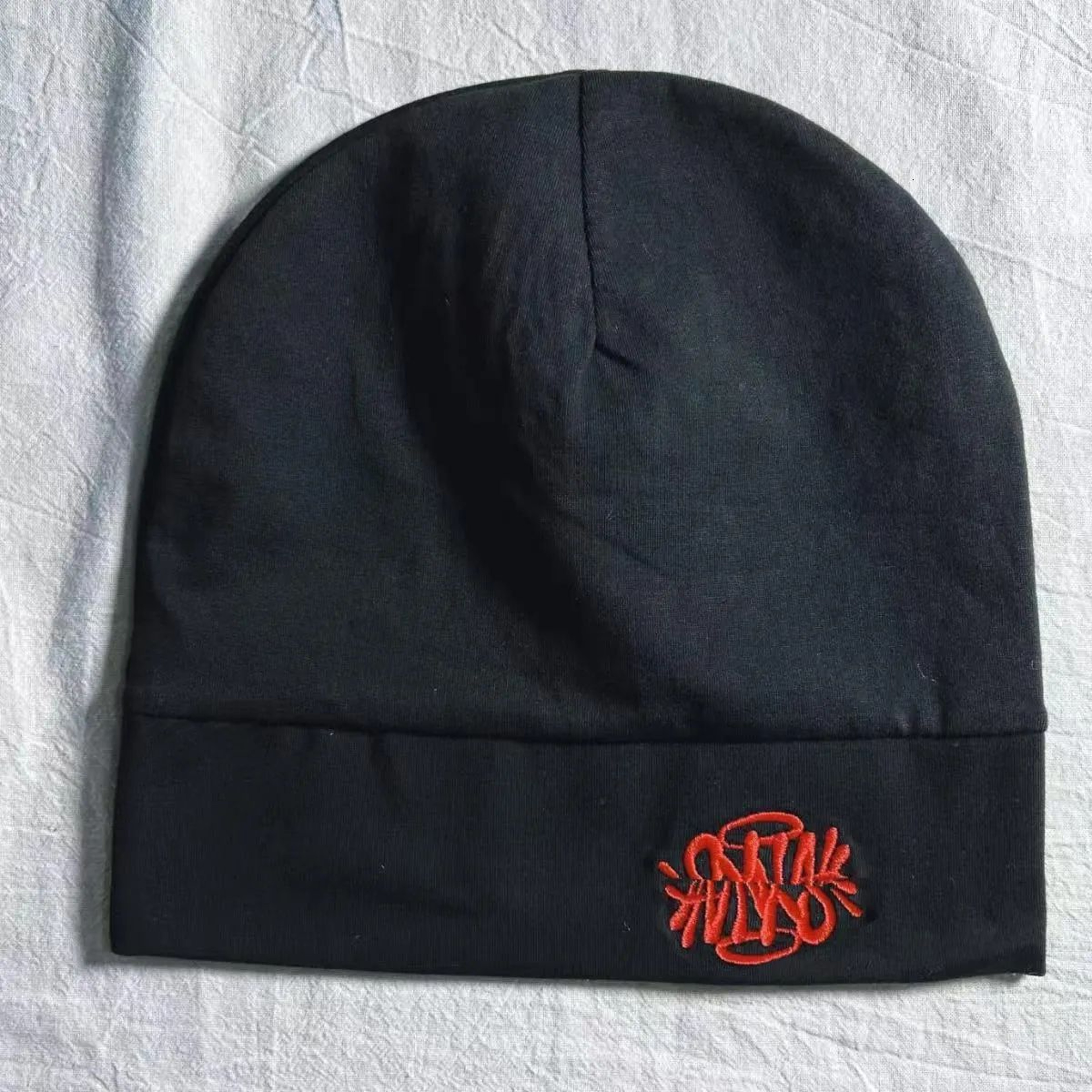 Winter Skull Cap With Animal Pattern And Fitted Design 2