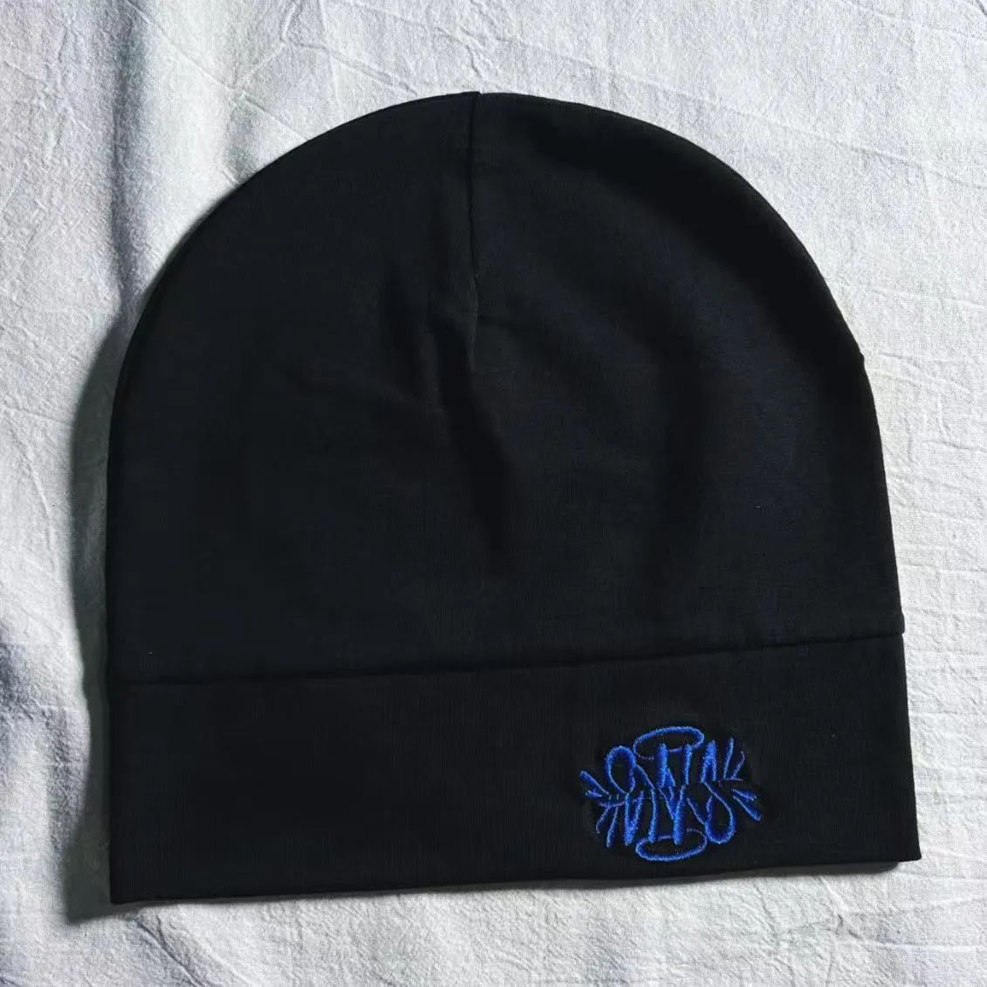 Winter Skull Cap With Animal Pattern And Fitted Design 3
