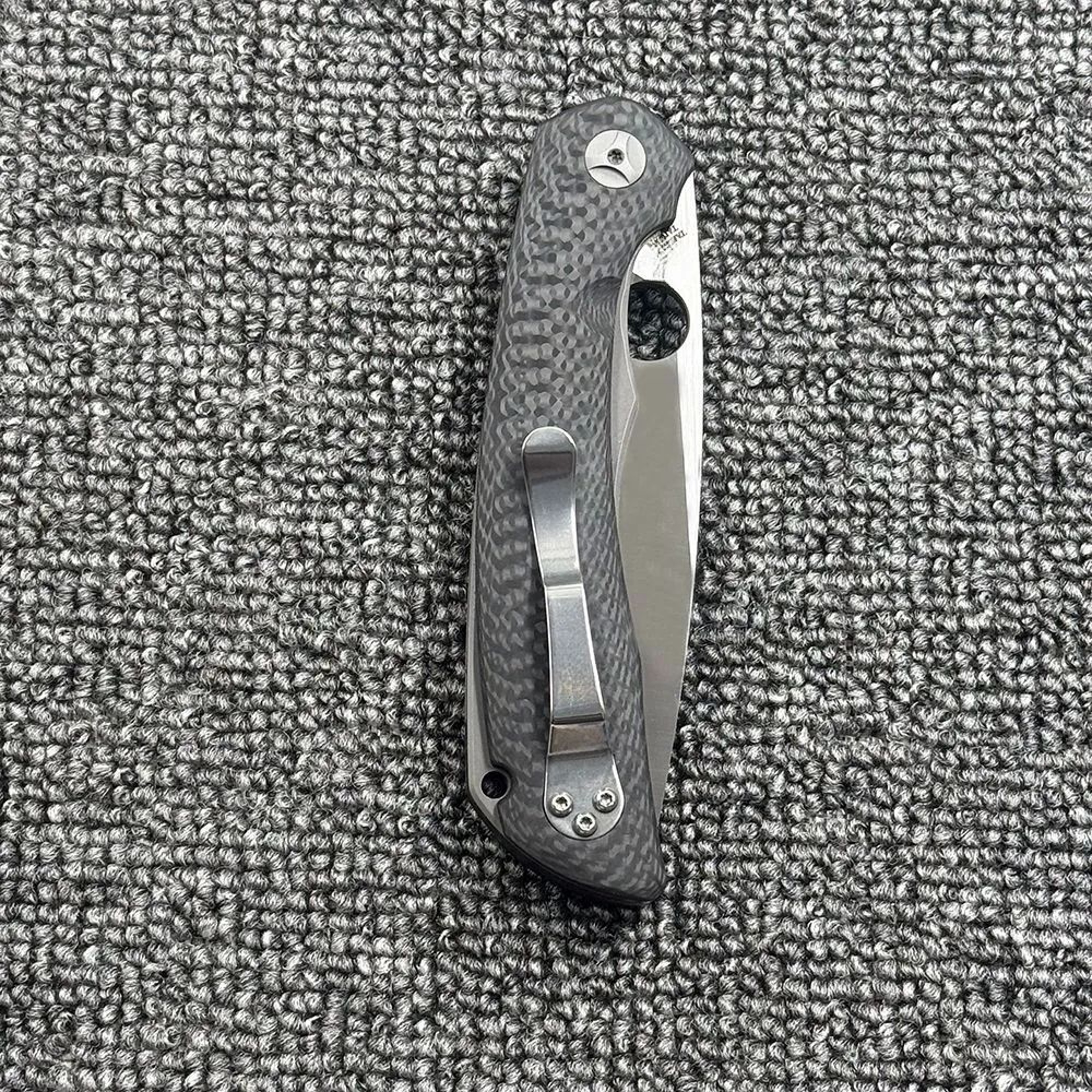 Carbon Fiber Folding Pocket Knife With Steel Blade And Pocket Clip For EDC Camping 2
