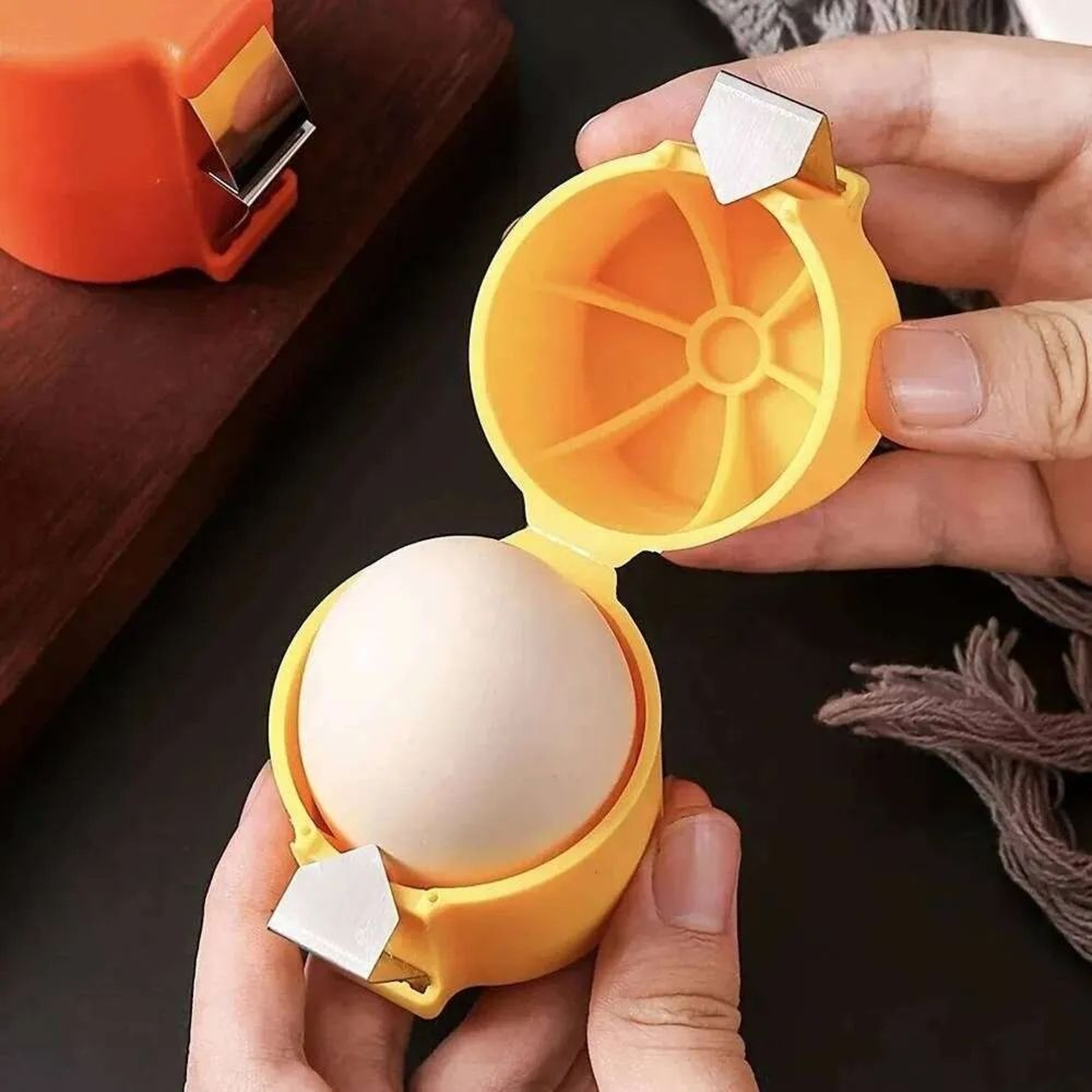 Portable Egg Beater And Sheller Machine For Convenient Kitchen Prep 0