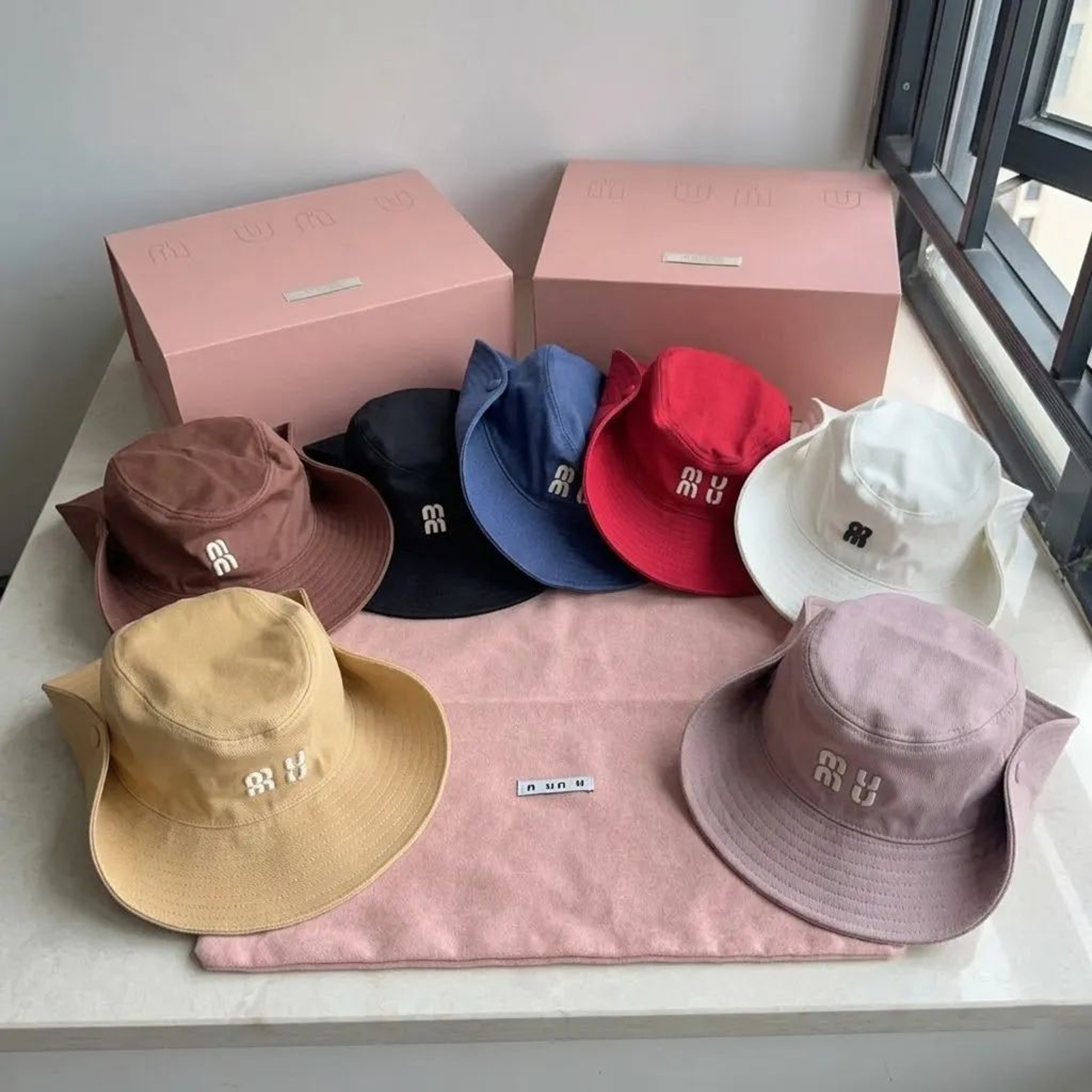 Acrylic Flat Top Baseball Cap With Letter Design For Casual Outdoor Wear 0
