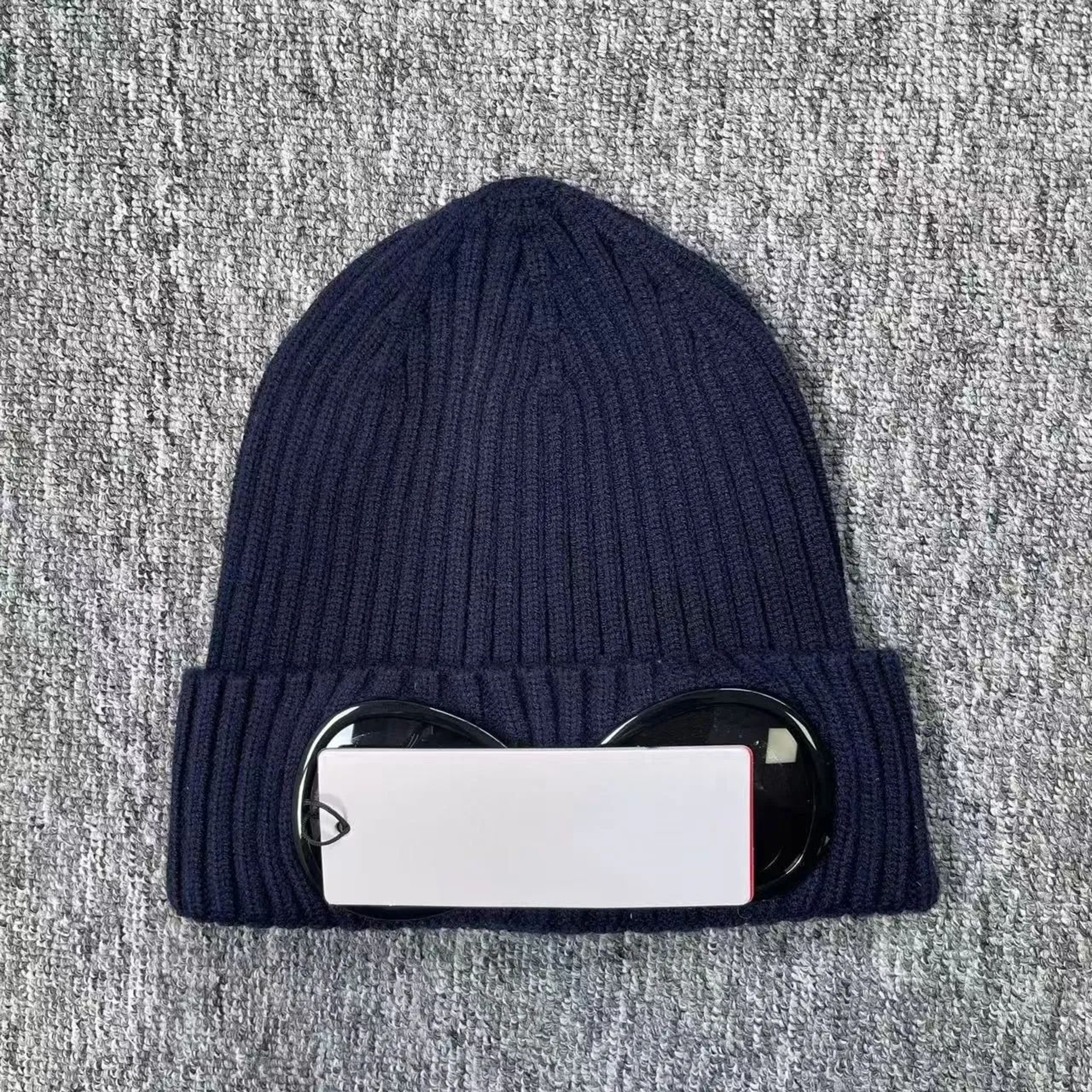 Unisex Knitted Beanie Hat With Double Lens Goggle Design For Outdoor Wear 3